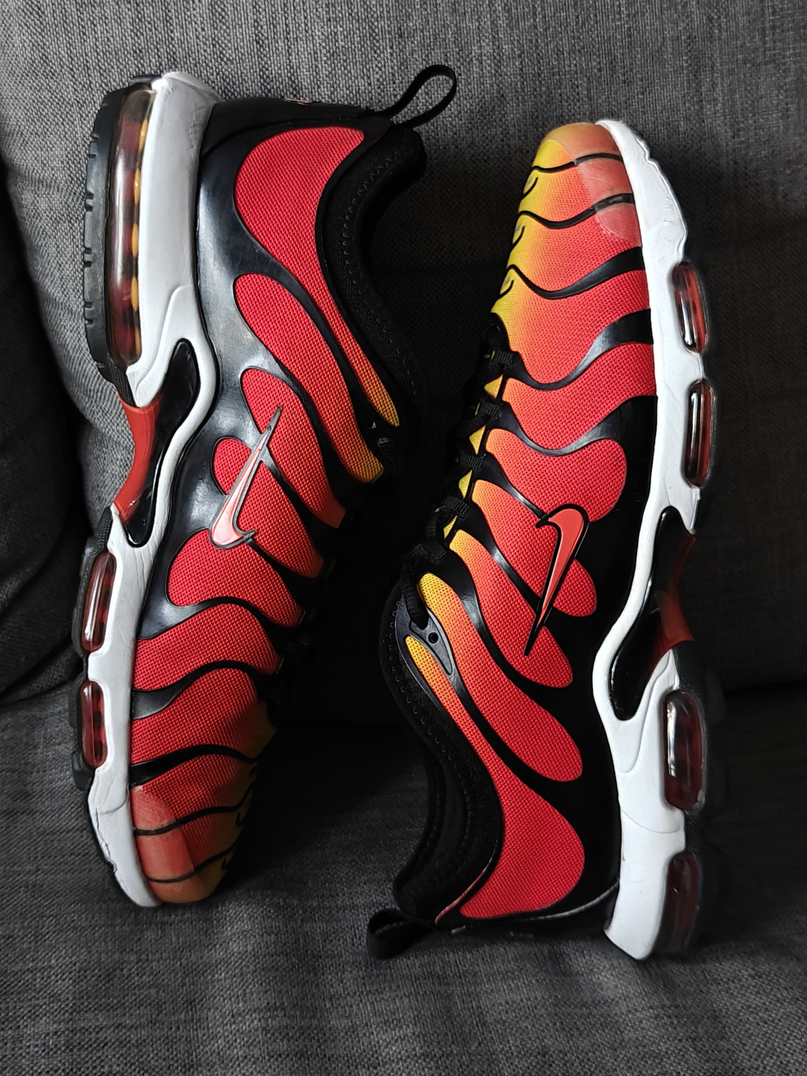 Nike × Vintage 2017 Nike Air Max Plus TN Ultra "Sunset Tiger" Gradient Size US 12 / EU 45 - 6 Thumbnail