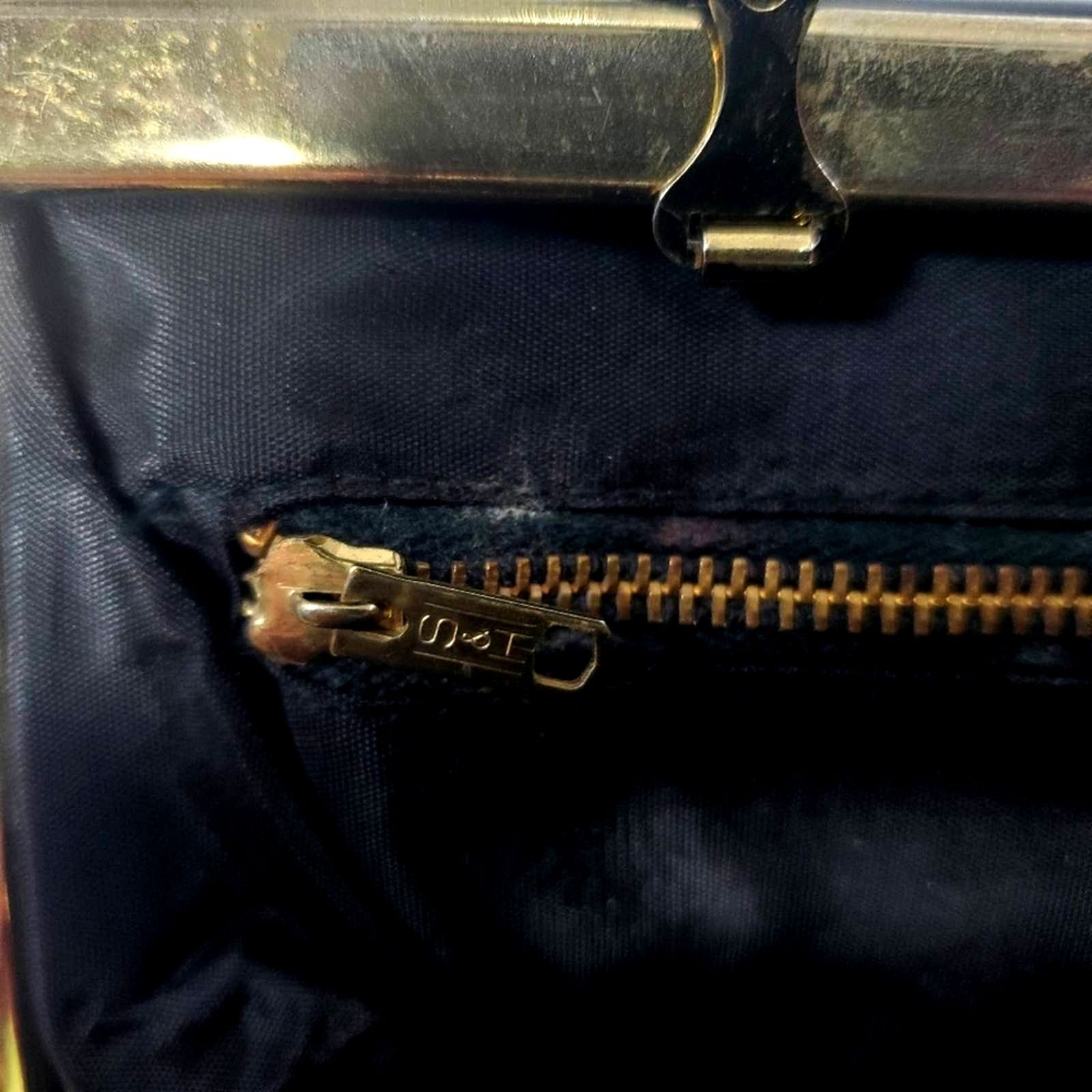 Vintage Vintage 1950's Black Handbag Purse Tote Clutch Size ONE SIZE - 7 Thumbnail