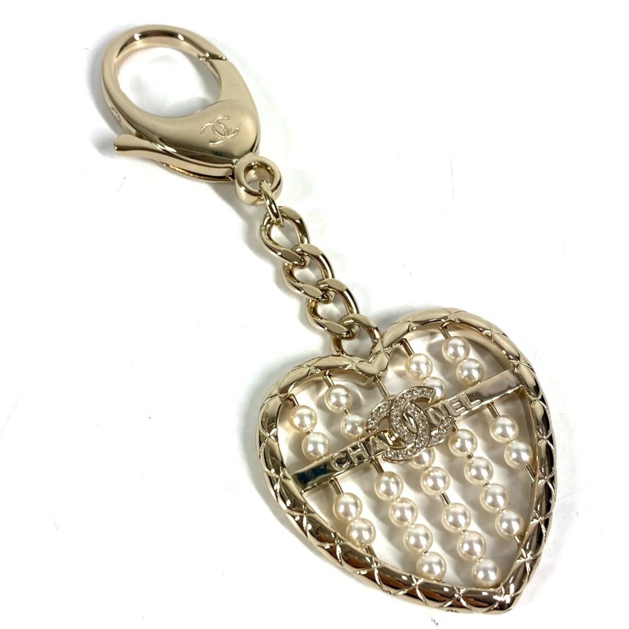 Chanel CHANEL ABG045 B25A Heart CC Coco Mark Logo Faux Pearl Rhinestone Bag Charm Chain Keychain Metal Women's Gold Like New Size ONE SIZE - 1 Thumbnail