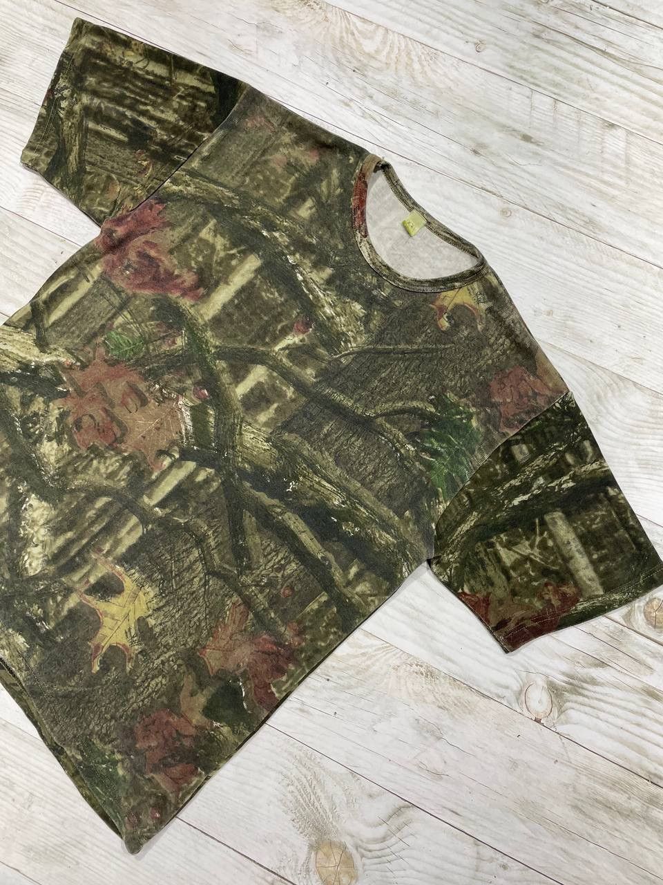 Other Vintage Realtree Fall Leaves Camo T-Shirt Over Print 90s Size US XXL / EU 58 / 5 - 2 Thumbnail