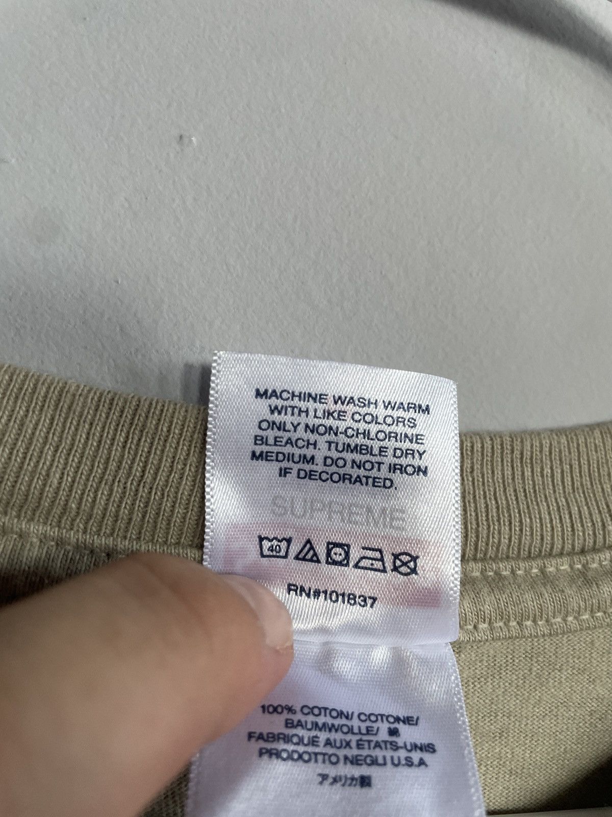 Supreme Supreme Shoulder Logo Tee Beige/Brown Size US L / EU 52-54 / 3 - 4 Thumbnail
