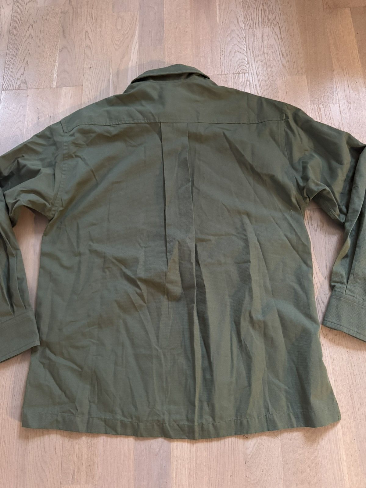 Kenzo KENZO shirt sz xs oversized See Tape MEASUREMENTS IN PHOTOS Size US XS / EU 42 / 0 - 10 Thumbnail