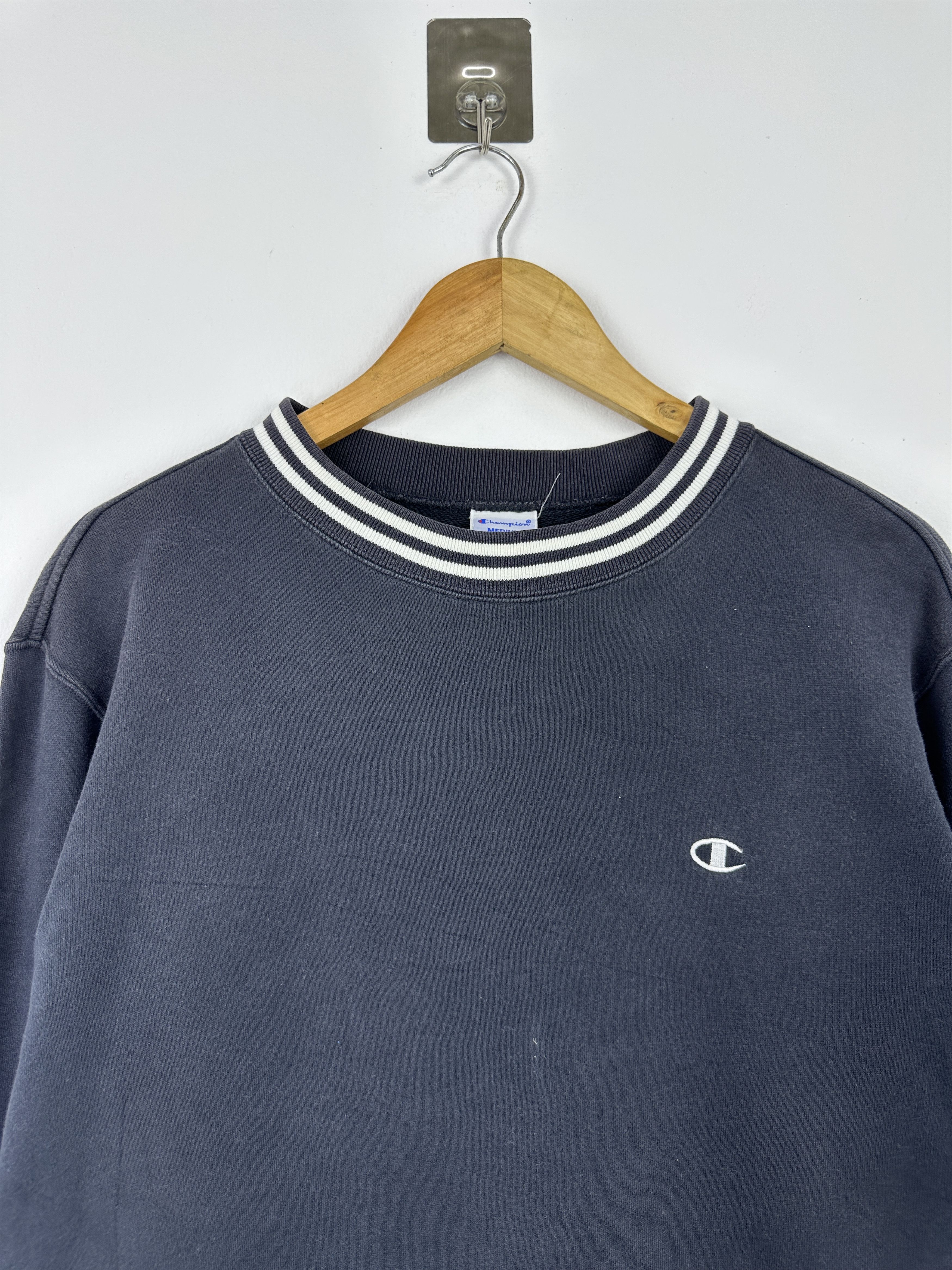 Champion Vintage Champion Striped Trim Grey Crewneck Size M BP0020 Size US M / EU 48-50 / 2 - 2 Thumbnail