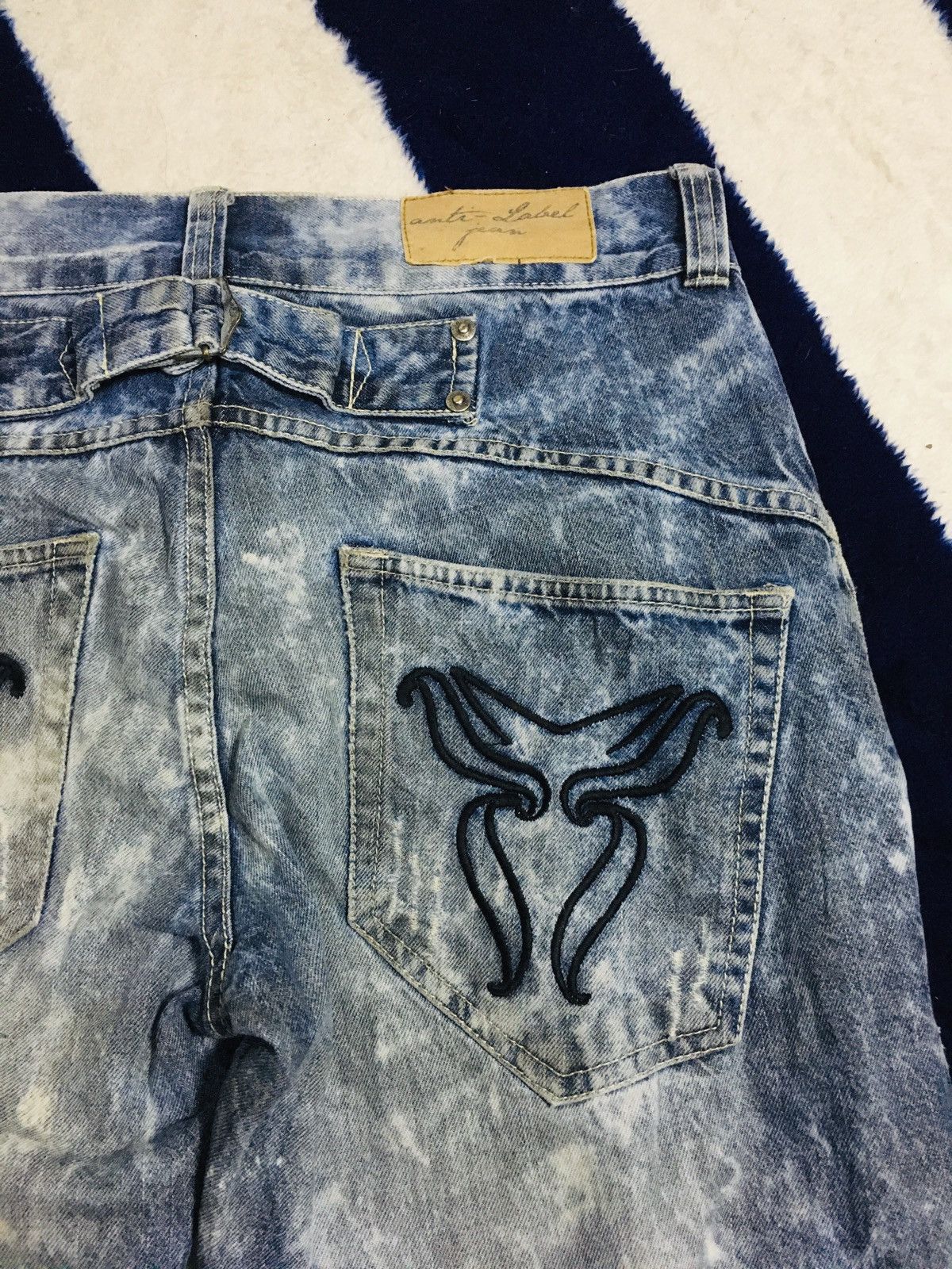 Japanese Brand Anti Label Acid Wash Jeans (16) Size US 30 / EU 46 - 5 Thumbnail