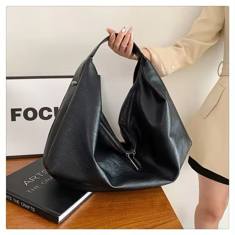 Japanese Brand × Leather Big Soft Pu Leather Hobo/Shoulder Bag Size ONE SIZE - 3 Thumbnail