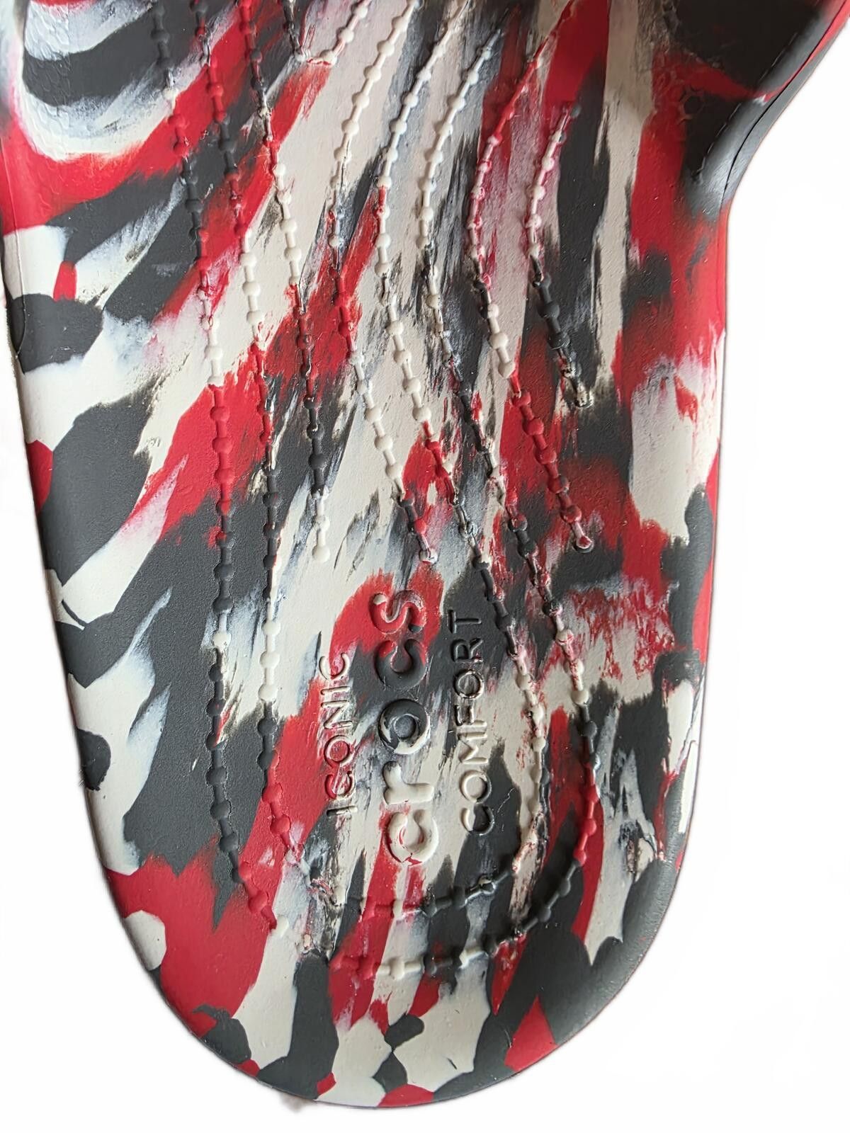 Crocs Crocs Red White Gray Tie-Dye Slide Sandals Comfortable M6 W8 Size US 6 / EU 39 - 10 Thumbnail