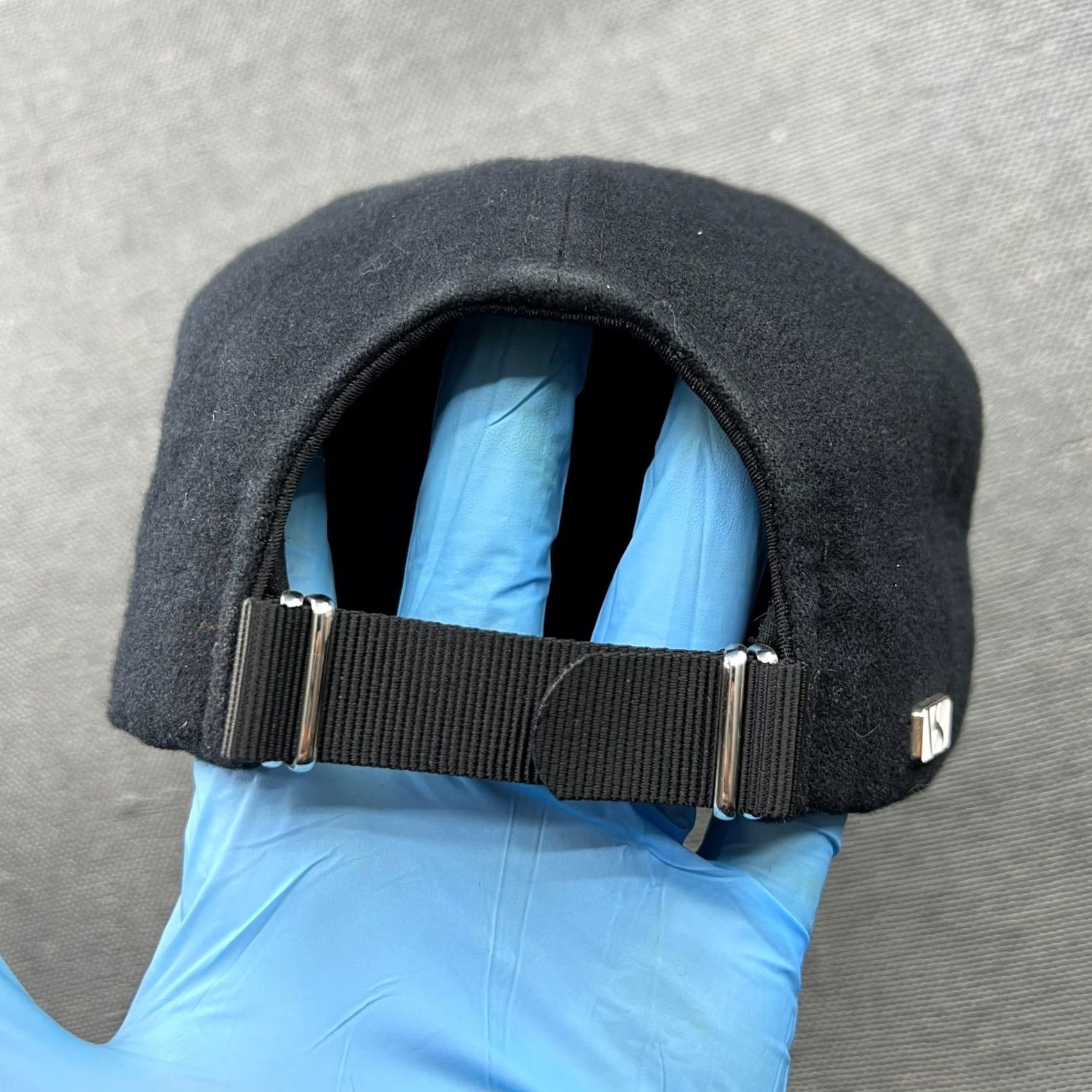 Vintage VARSITY HEADWEAR Cap Hat XL Wool Unisex Adults Baseball Cap Vitale Barberis Canonico Quick Dry Canvas Black Size ONE SIZE - 7 Thumbnail