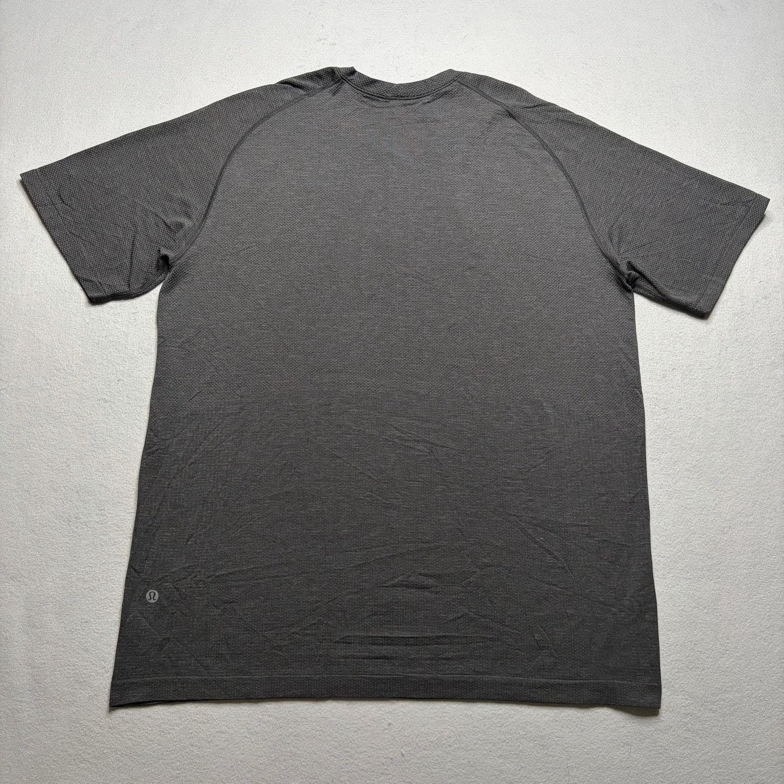 Lululemon Lululemon Men’s Metal Vent Tech Athletic Shirt XL Size US XL / EU 56 / 4 - 4 Thumbnail