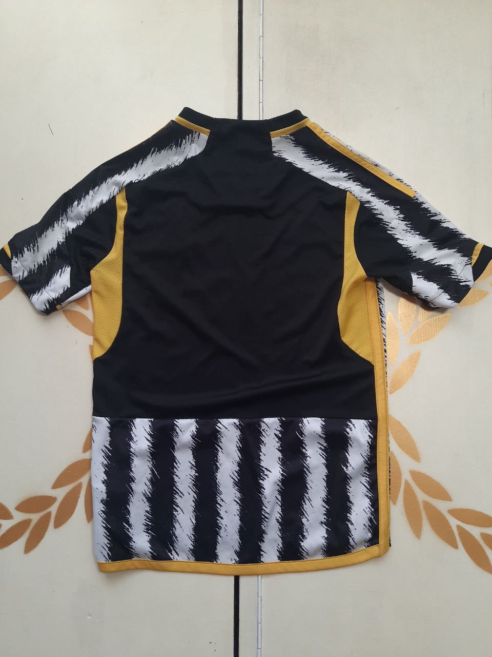 Adidas Adidas Juventus Jersey 2023-2024 kids size 11-12 years Size US XXS / EU 40 - 10 Thumbnail