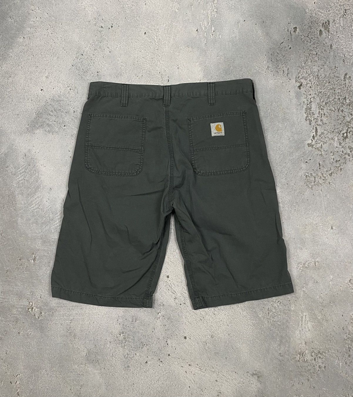 Carhartt Carhartt Bermuda cargo shorts Size US 36 / EU 52 - 1 Thumbnail