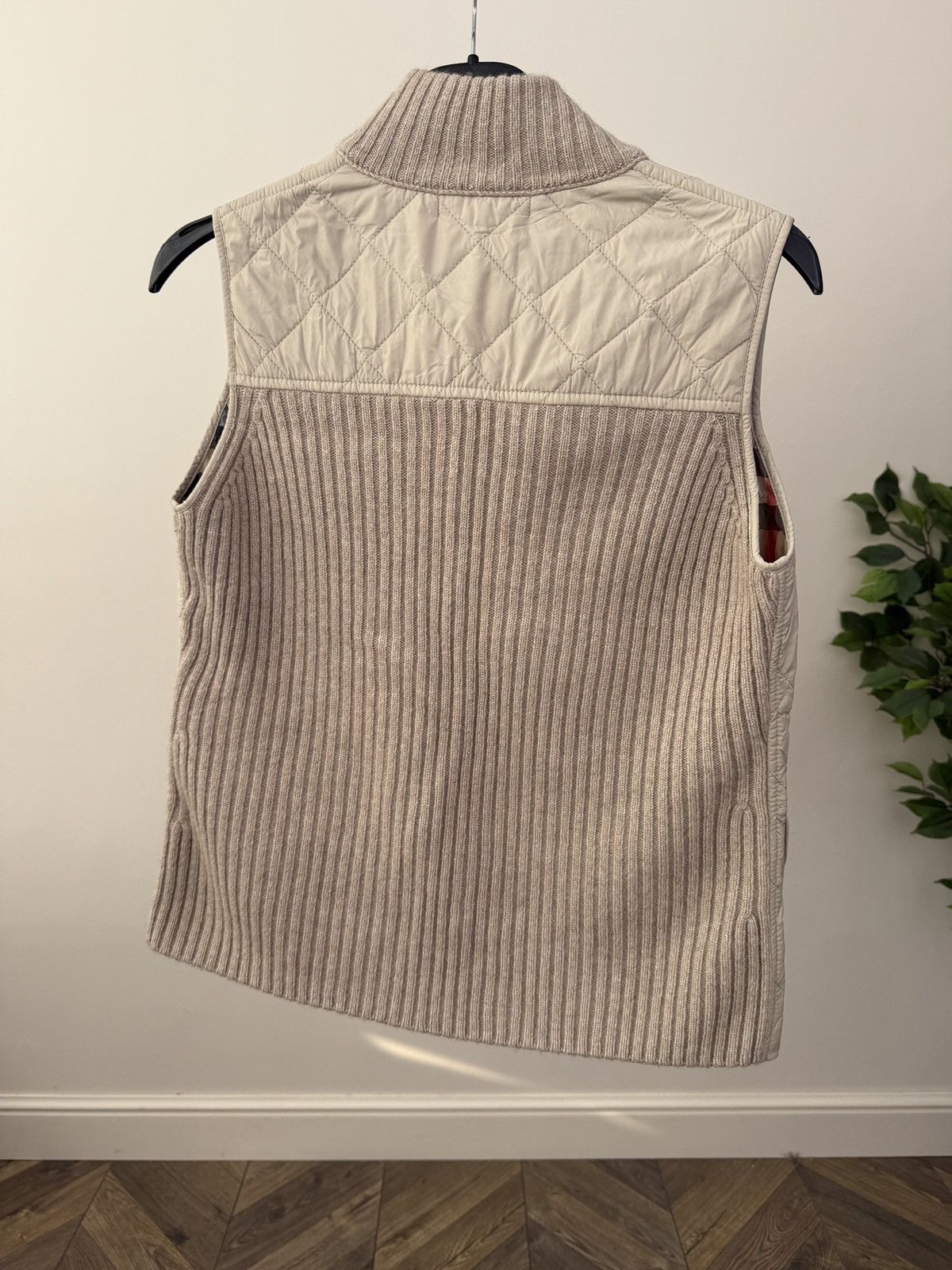 Burberry Burberry London Quilted Vest Nova Check Lined Women’s Size L / US 10 / IT 46 - 9 Thumbnail