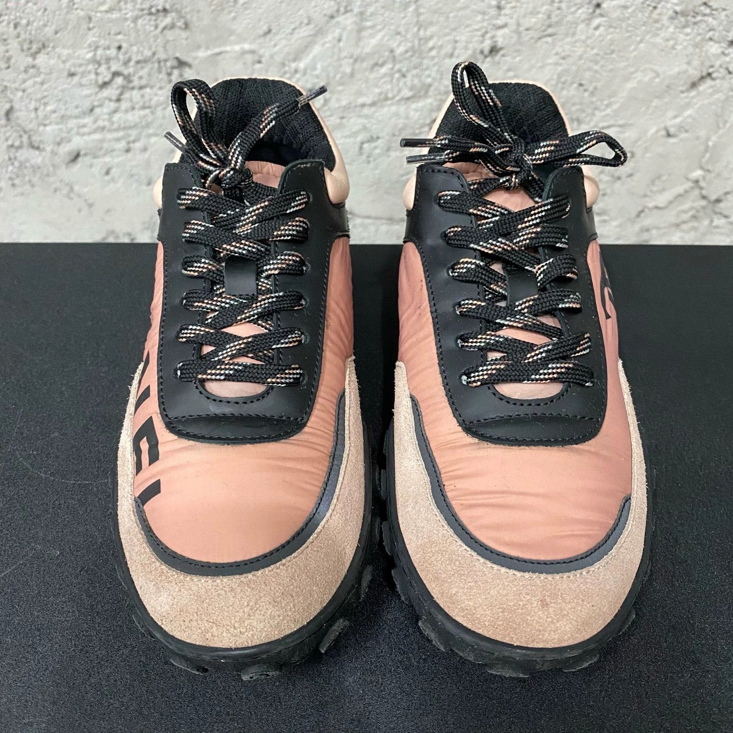 Chanel Chanel Sneakers Women's 36.5 Used Size US 5.5 / IT 35.5 - 6 Thumbnail