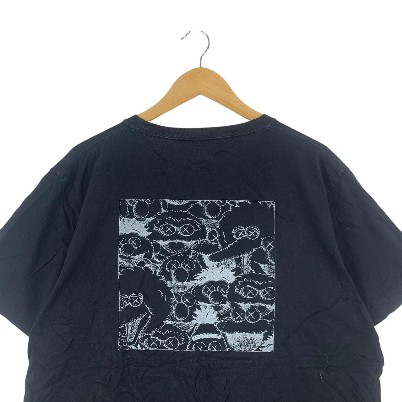 Kaws × Uniqlo KAWS SESAME STREET x UNIQLO Cartoon Tee Shirt Top Size US XXL / EU 58 / 5 - 5 Thumbnail