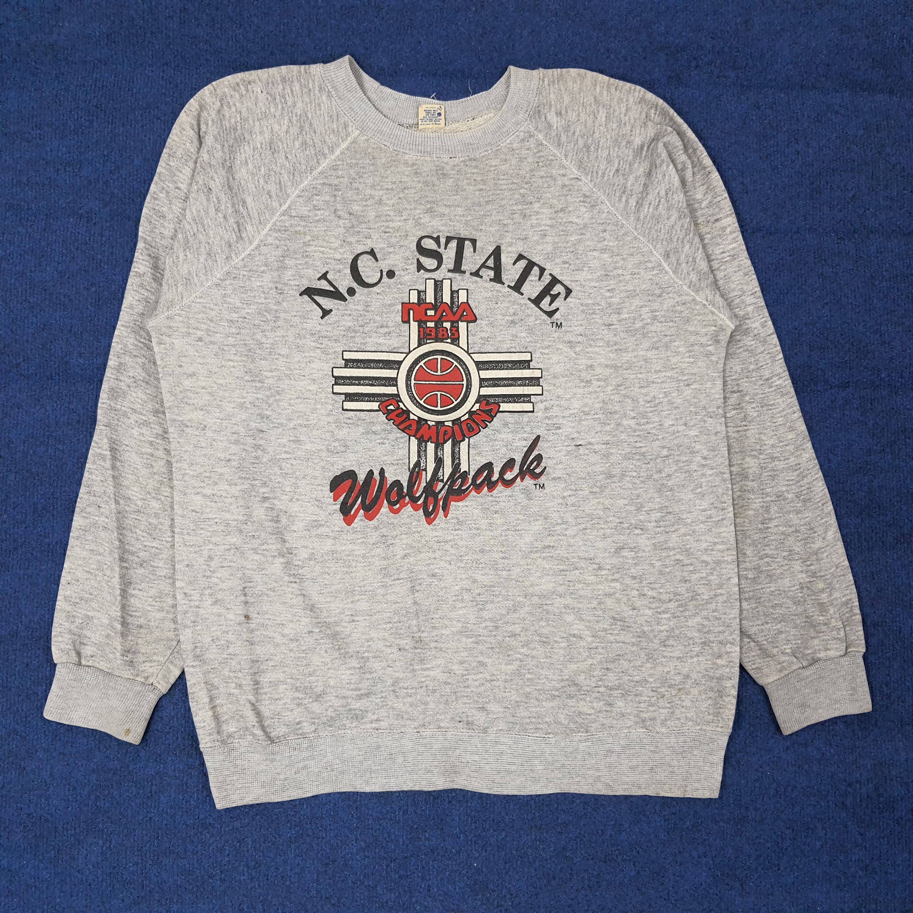 NBA Vintage NCAA Basketball Team Wolfpack Sweatshirt C251N7 Size US M / EU 48-50 / 2 - 1 Thumbnail