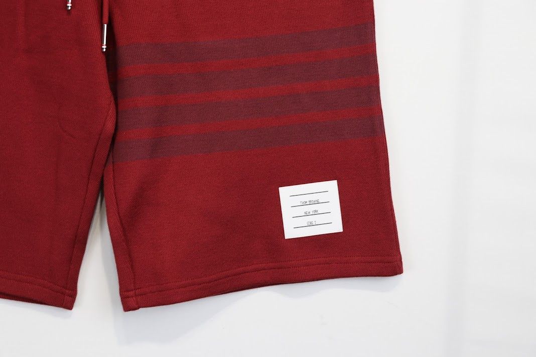 Thom Browne o1rshd1 Shorts in Red Size US 32 / EU 48 - 3 Thumbnail