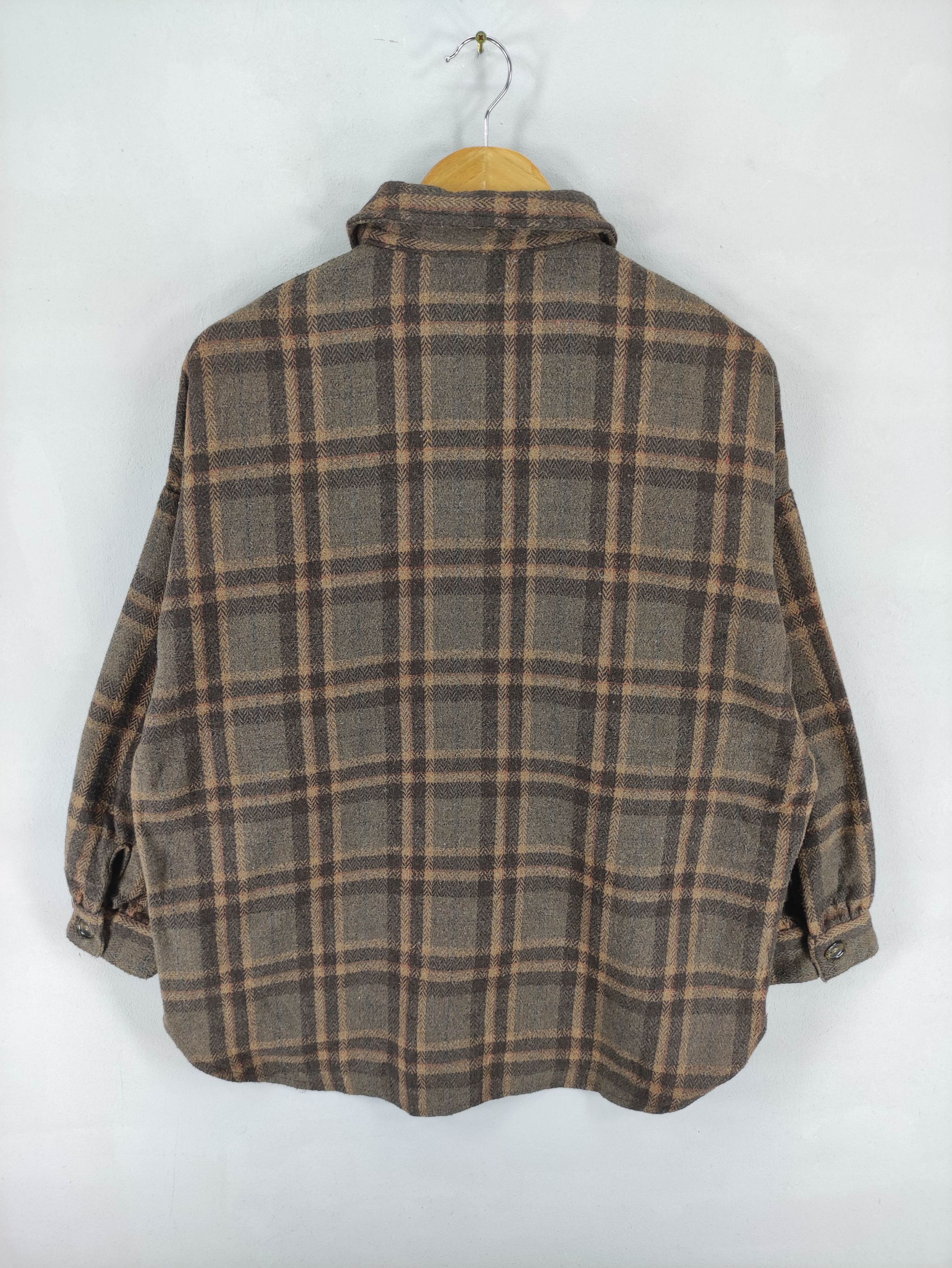 Japanese Brand Vintage Flannel Shirt Button Long Sleeve Up Brown By Aquaist Size L / US 10 / IT 46 - 9 Thumbnail