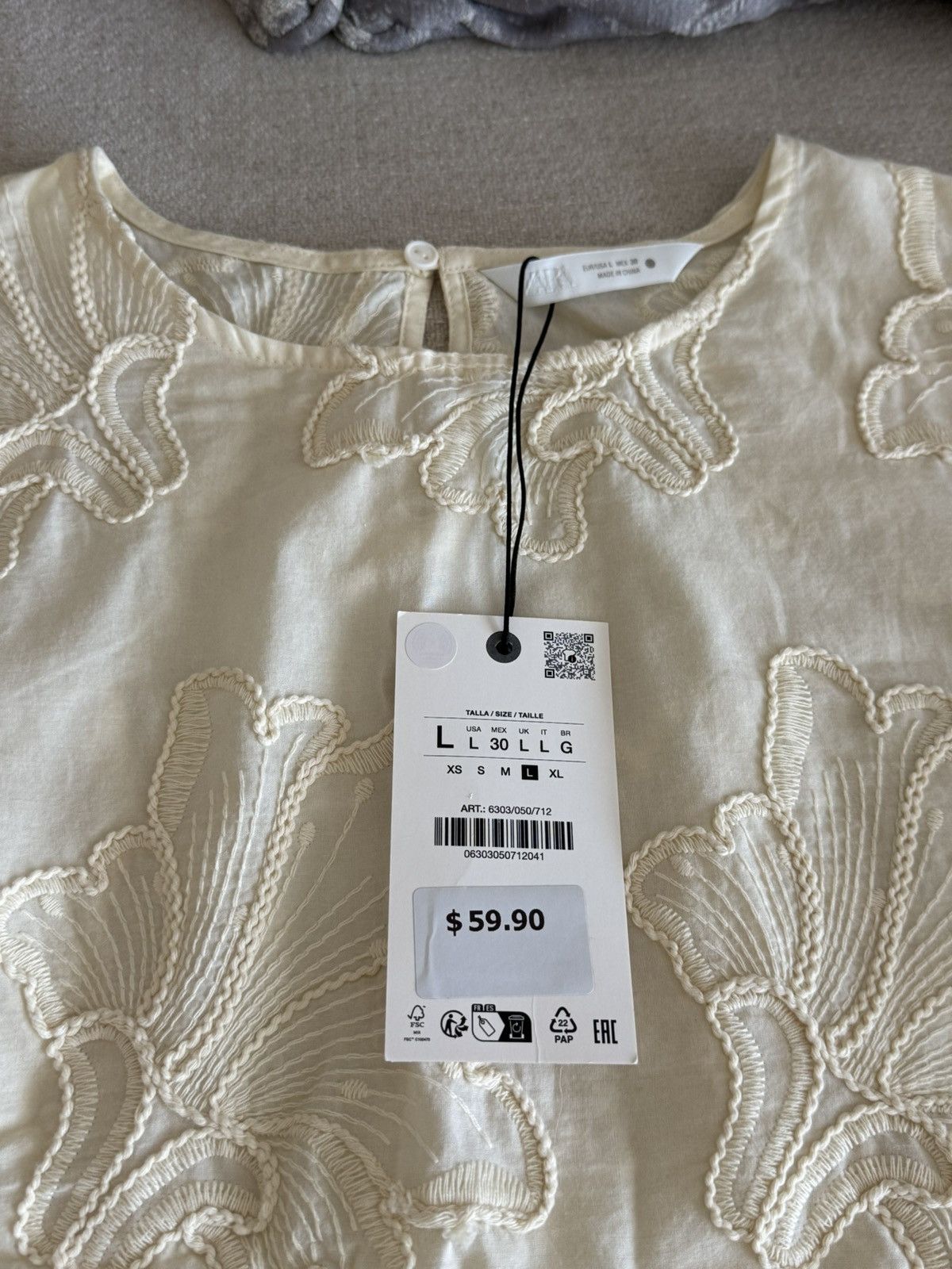 Zara New trouser suit from Zara Size 27" / US 4 / IT 40 - 2 Thumbnail
