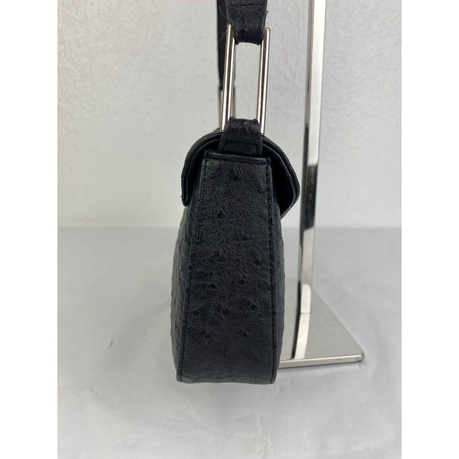 Tommy Hilfiger VTG Tommy Hilfiger Black Ostrich Leather Small Shoulder Bag Size ONE SIZE - 5 Thumbnail