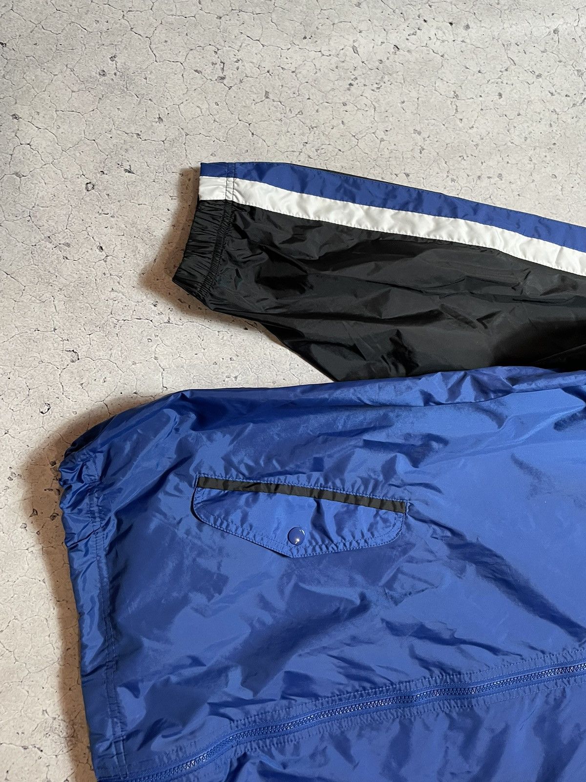 Nike Vintage 90s Nike Big Swoosh Retro Y2K Nylon Jacket Size US XL / EU 56 / 4 - 3 Thumbnail