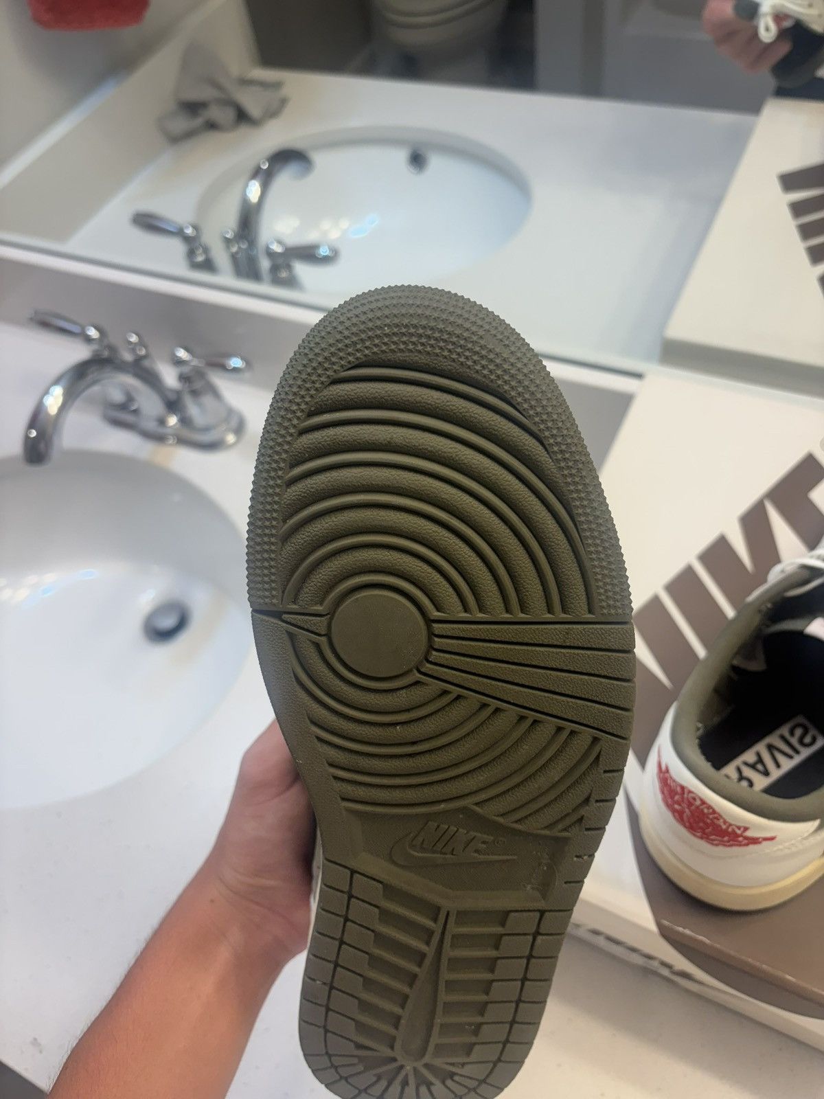 Jordan Brand × Travis Scott Travis Scott Jordan one low medium olive size 11.5 Size US 11.5 / EU 44-45 - 8 Thumbnail