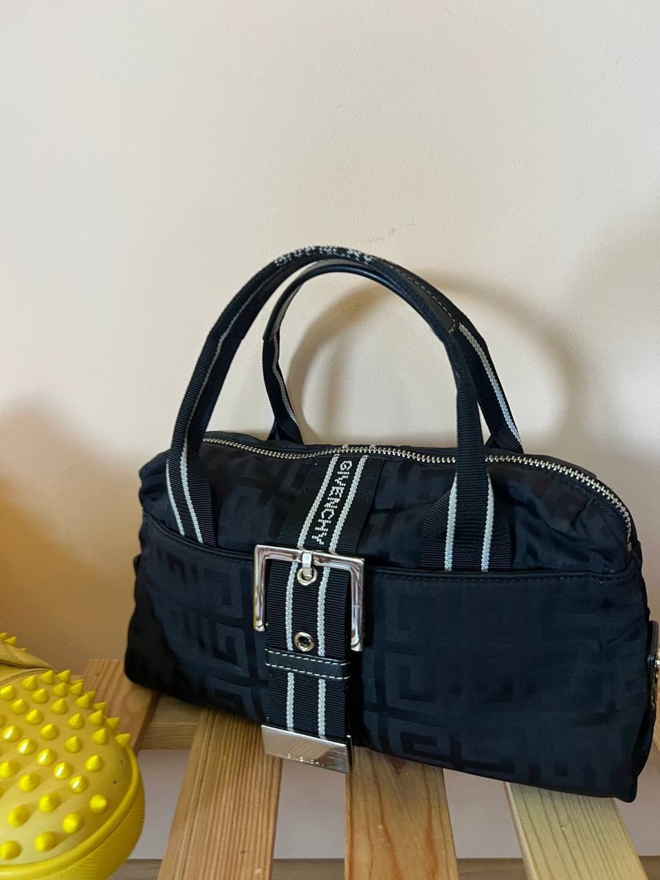 Givenchy Givenchy Black Monogram Nylon Shoulder Bag Size ONE SIZE - 2 Thumbnail