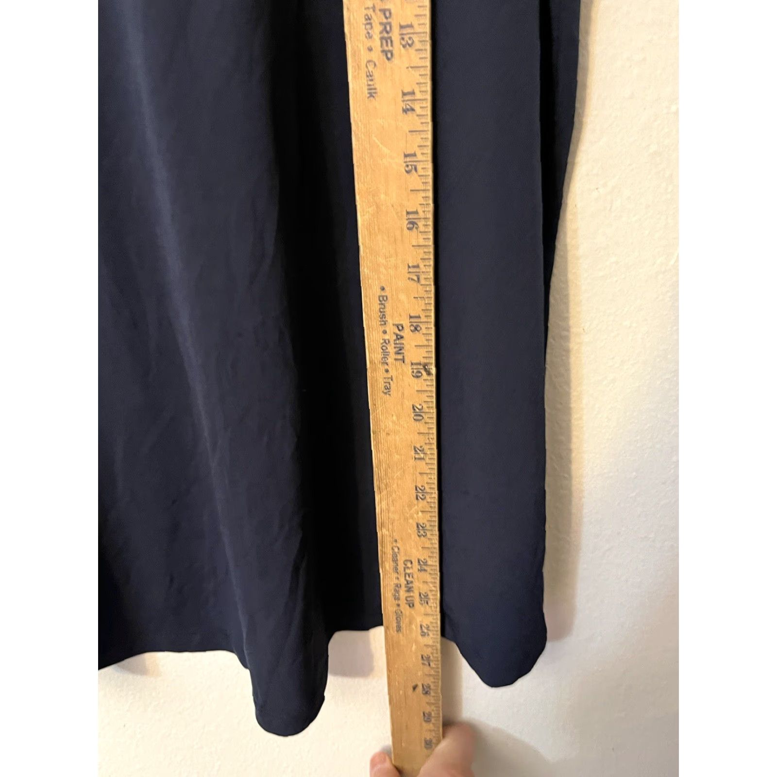 Michael Kors Michael Kors Blouse Medium Navy Blue Sleeveless V-Neck Women's Size M / US 6-8 / IT 42-44 - 4 Thumbnail