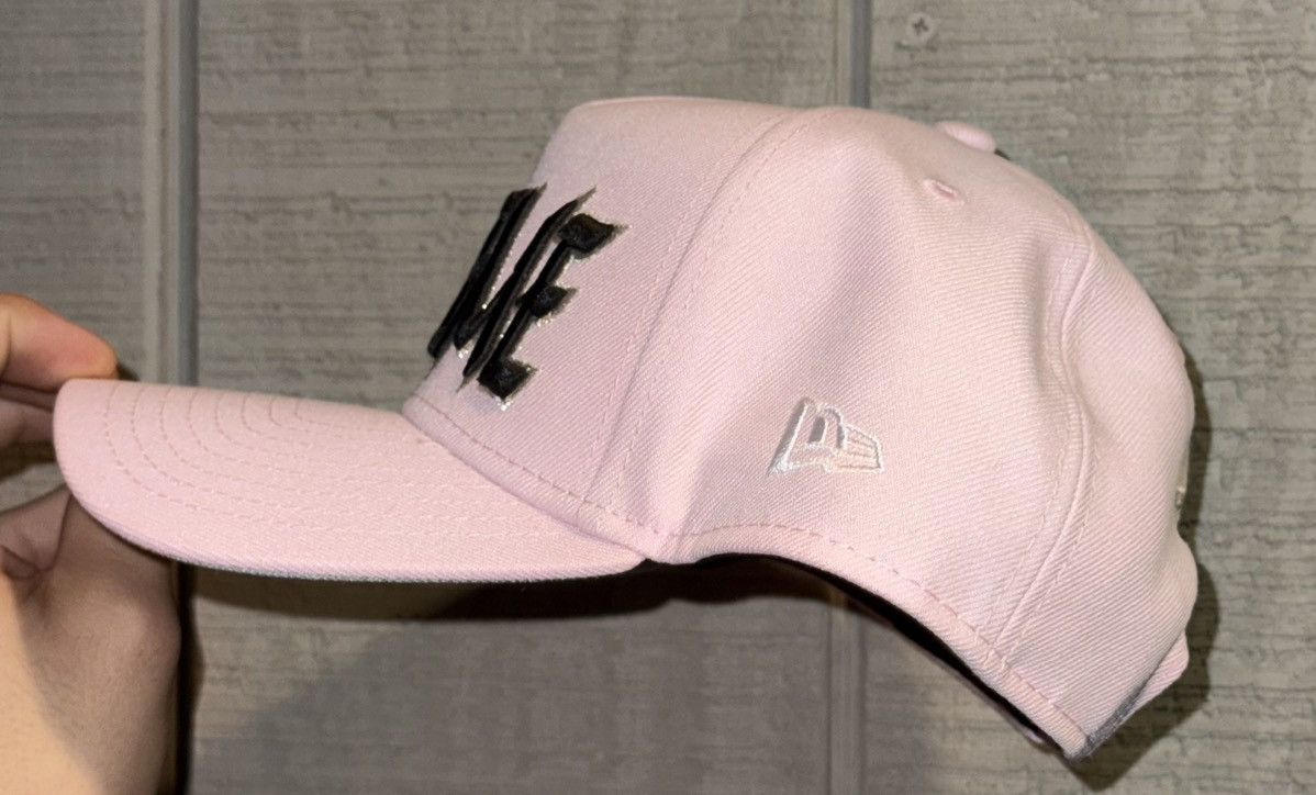 Supreme Supreme Sharp Spell Out (FW25) Size ONE SIZE - 2 Thumbnail