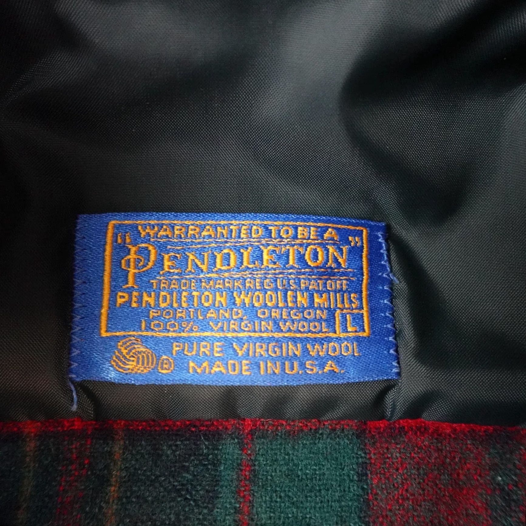 Pendleton VINTAGE Pendleton Flannel Shirt Mens Large Red Plaid Wool Quilted Lined USA Shirt Mens Large Red Plaid Wool Quilted Lined USA Size US L / EU 52-54 / 3 - 5 Thumbnail