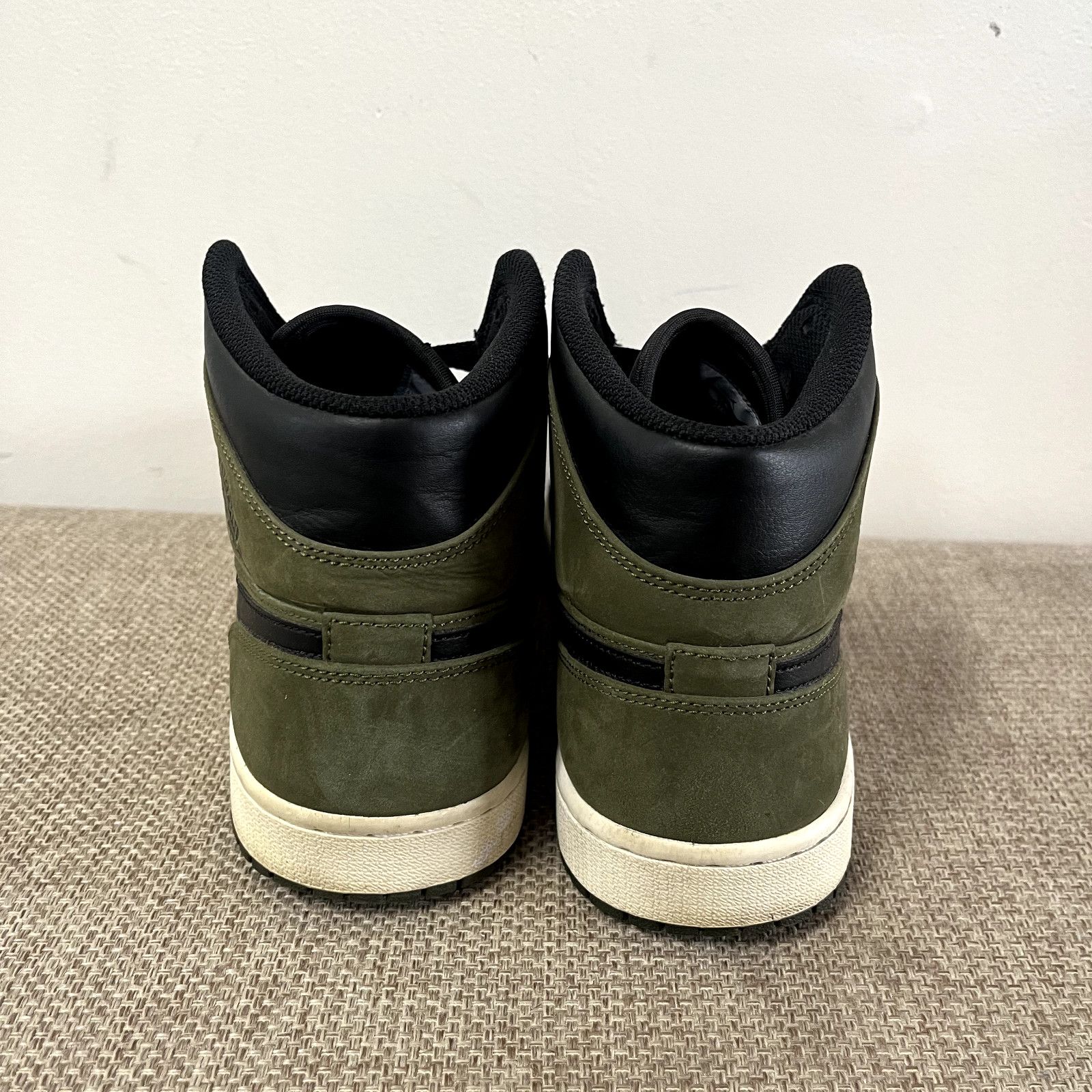 Jordan Brand Air Jordan 1 Mid Olive Canvas Size 11M/ Preowned No Box i Size US 11 / EU 44 - 4 Thumbnail