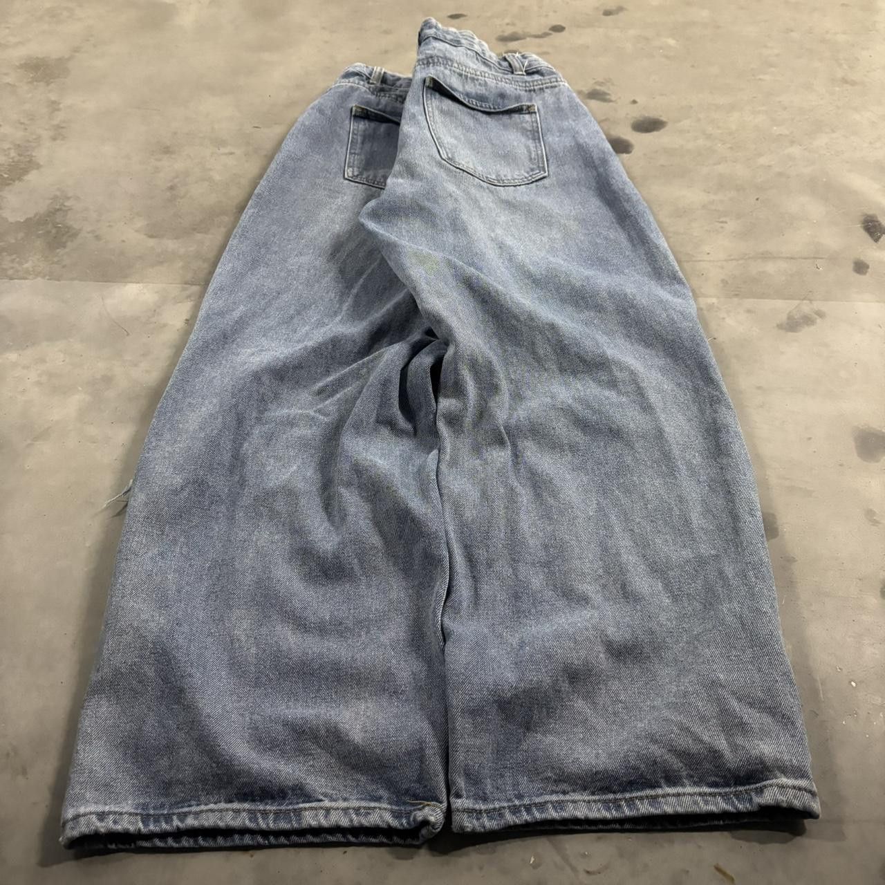 Vintage Crazy Vintage Y2K/2000s Baggy Light Wash Streetwear Distressed Jeans! 32x29 Size US 32 / EU 48 - 4 Thumbnail