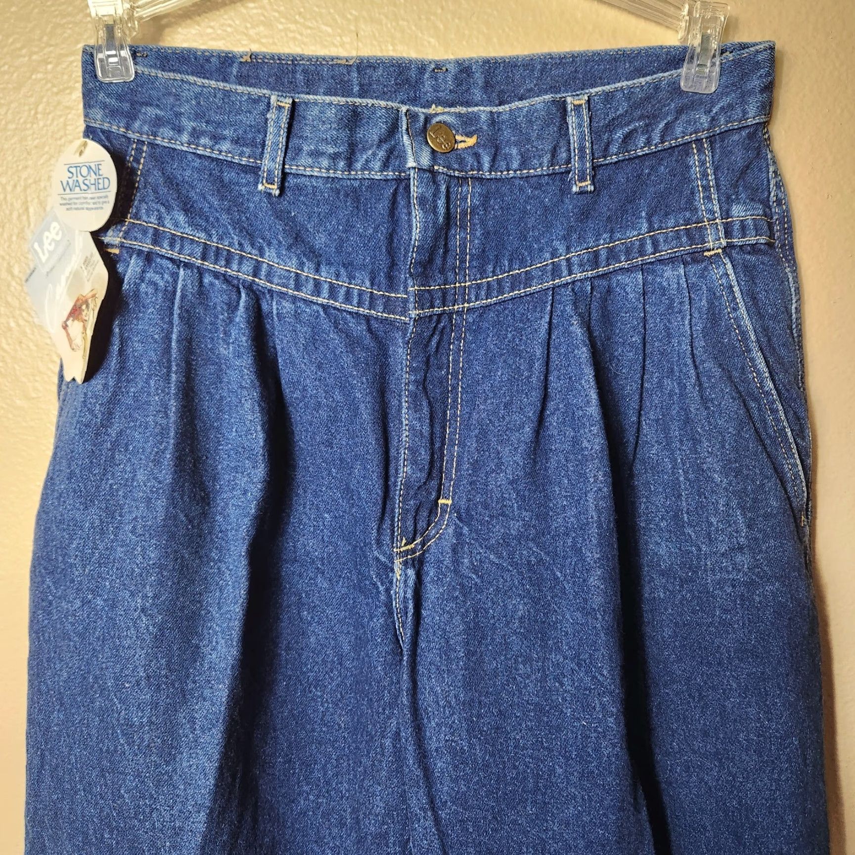 Lee VINTAGE Lee High Rise Bareback Yoked Pleated Jeans Deadstock NWT-Size 16 Blue 1980s Womens Jeans Size 38" / US 16 / IT 52 - 2 Thumbnail
