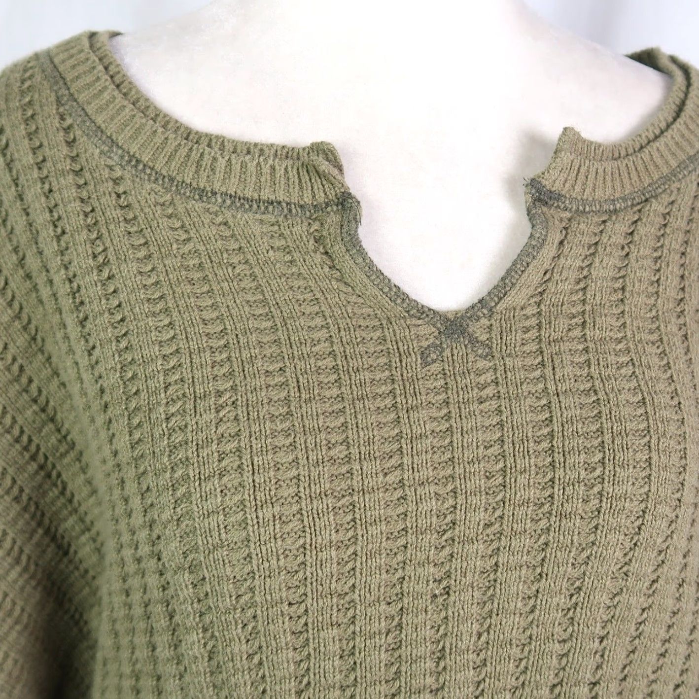 Bdg BDG Urban Outfitters Olive Green Notch Neck Pullover Sweater S Womens Knit Cotton Acrylic Long Sleeve Solid Casual Fall Winter Spring Size S / US 4 / IT 40 - 2 Thumbnail