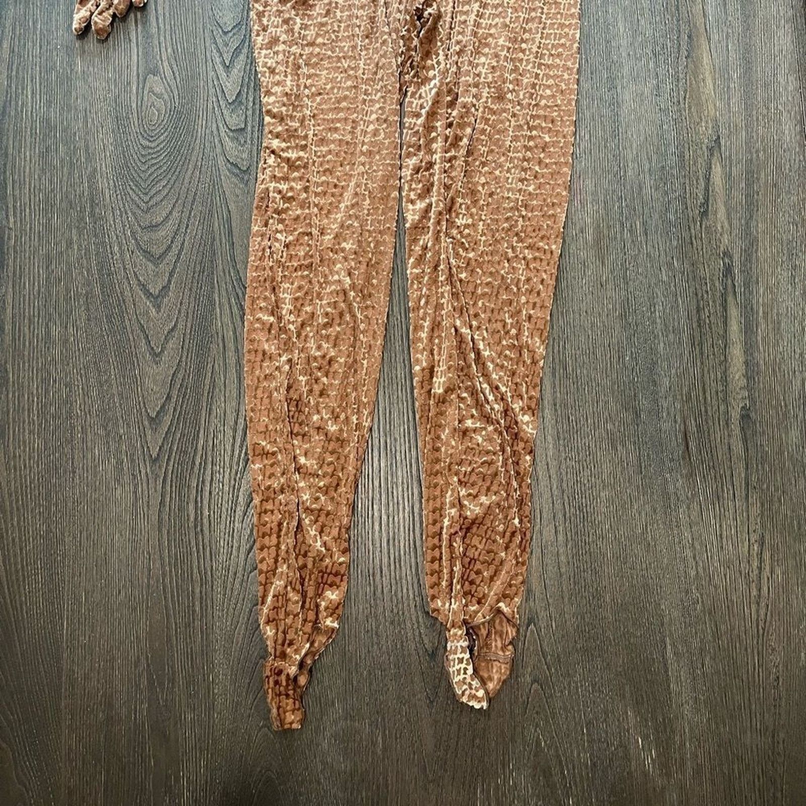 SKIMS NWT Skims Velvet Stirrup Catsuit Logo One-piece Jumpsuit 4X Size 42" / US 20 - 4 Thumbnail