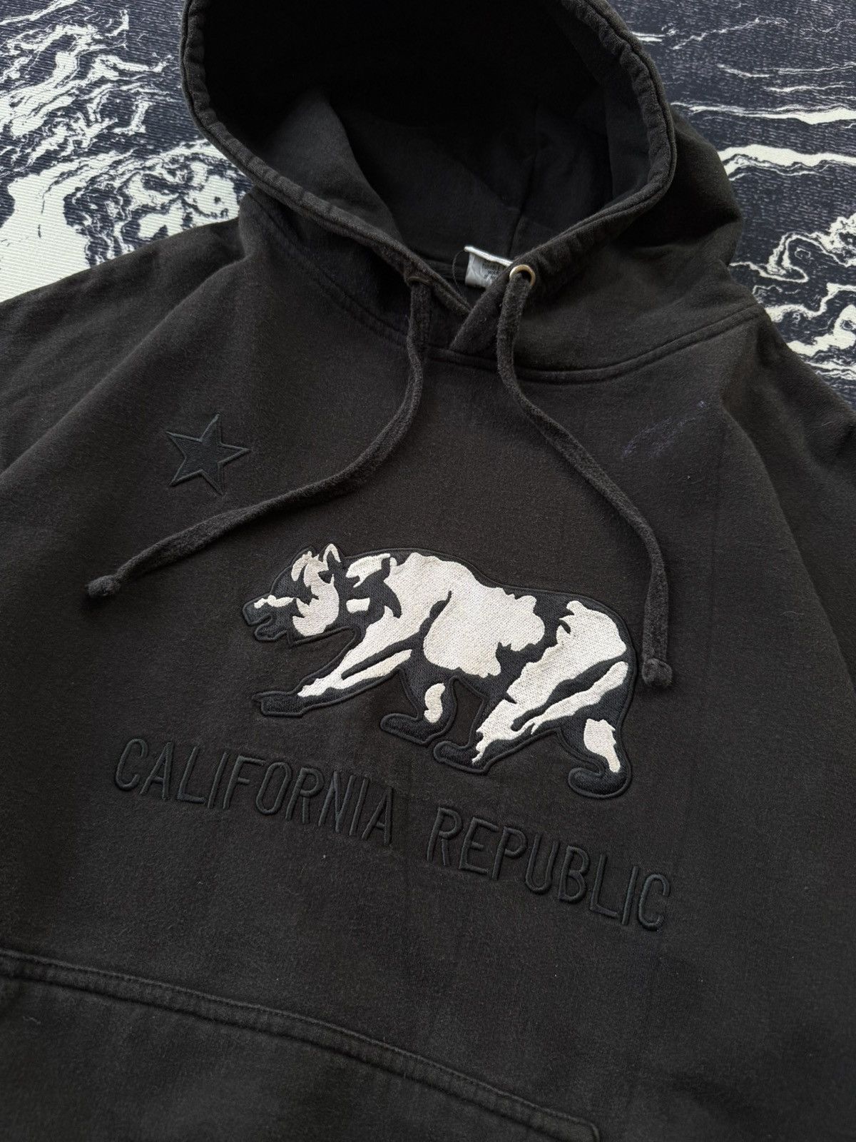 Vintage Vintage sun faded pro team california hoodie Size US L / EU 52-54 / 3 - 3 Thumbnail