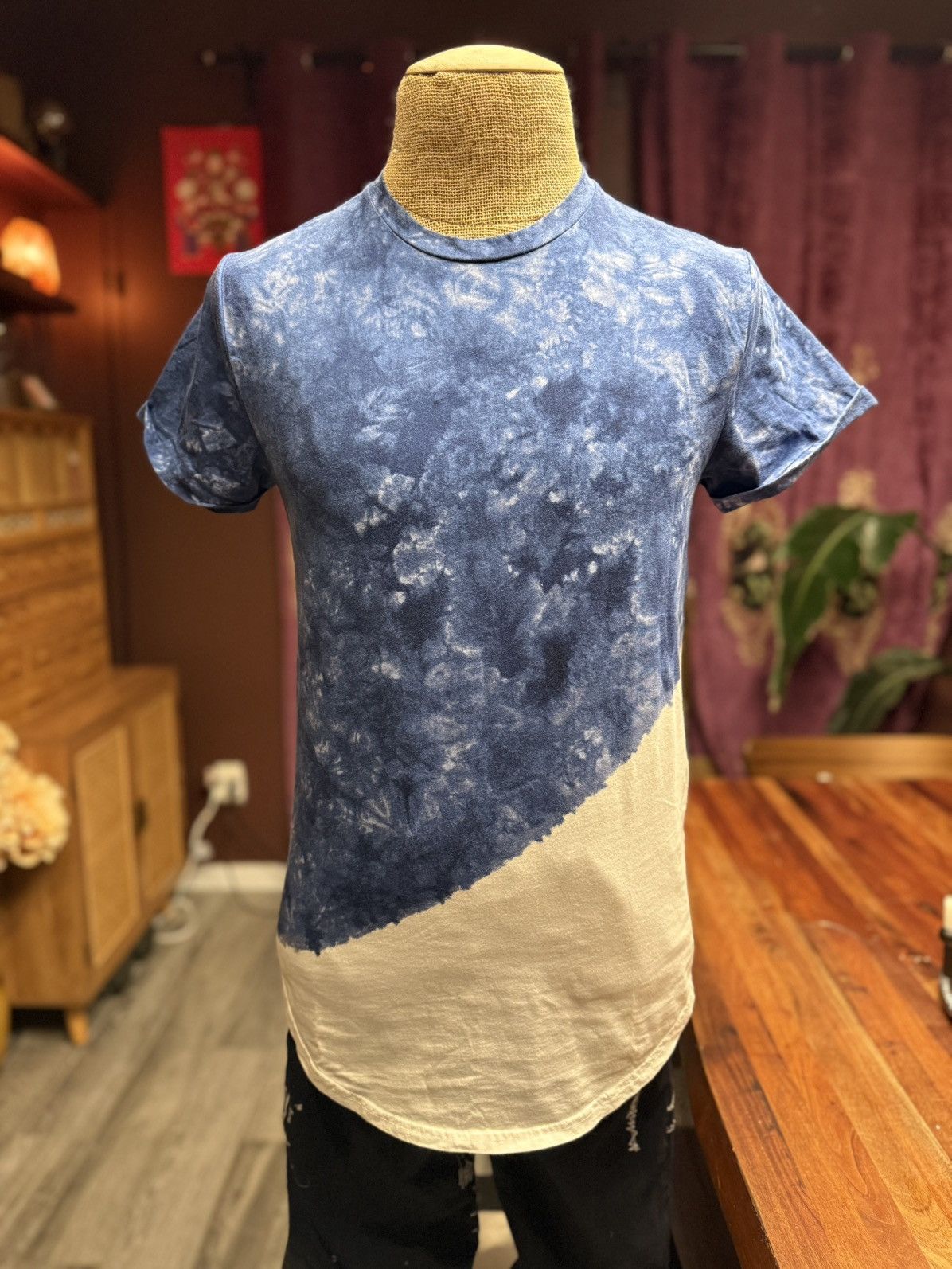 Hollister Hollister Tie-Dye Curved Hem Tee (Size M) Size US M / EU 48-50 / 2 - 1 Thumbnail