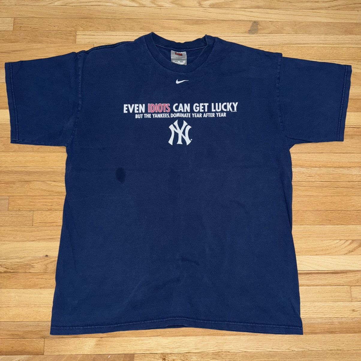 New York Yankees Vintage Yankees Center Nike Logo Shirt Size US XL / EU 56 / 4 - 1 Thumbnail