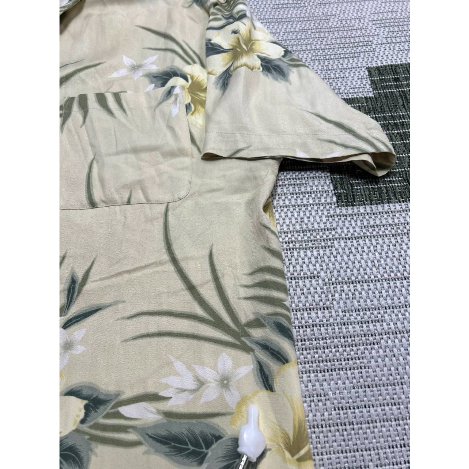 Tommy Bahama Tommy Bahama Hawaiian Shirt Mens Large Multicolor Floral Silk Camp Collar Beach Size US L / EU 52-54 / 3 - 4 Thumbnail