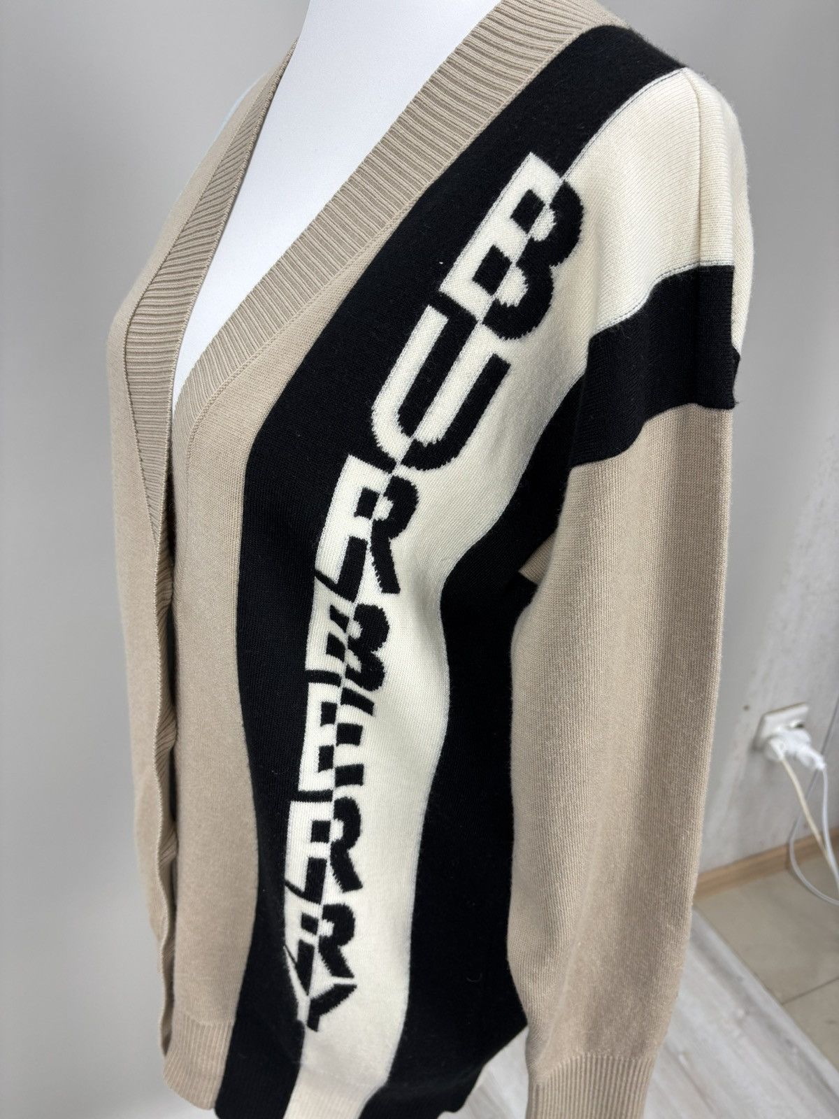 Burberry Womens cardigan Burberry London Size S Color Beige Size S / US 4 / IT 40 - 9 Thumbnail