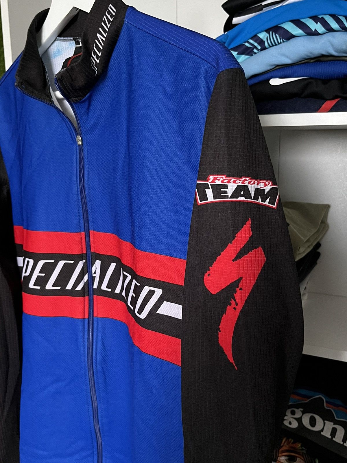 Vintage Mens Specialized long sleeve Cycling Jersey Cycle Vintage Size US L / EU 52-54 / 3 - 5 Thumbnail