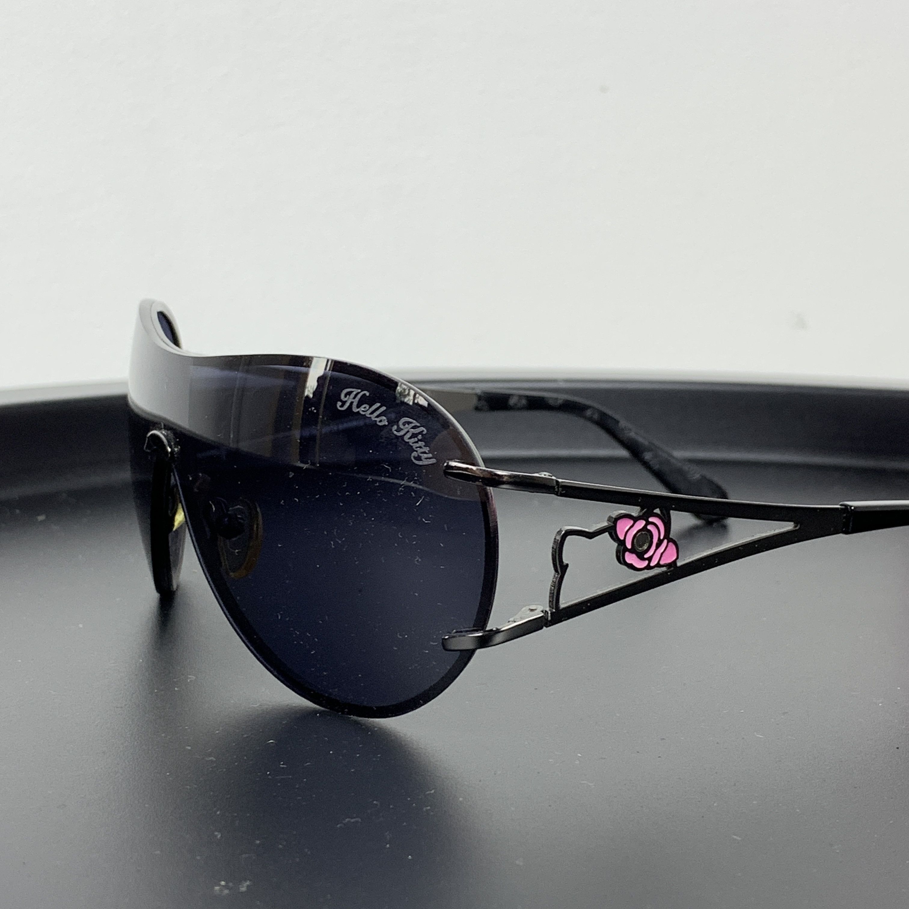 Vintage Y2K Hello Kitty SLAY Women's Sunglasses Glasses With Case Size ONE SIZE - 13 Thumbnail