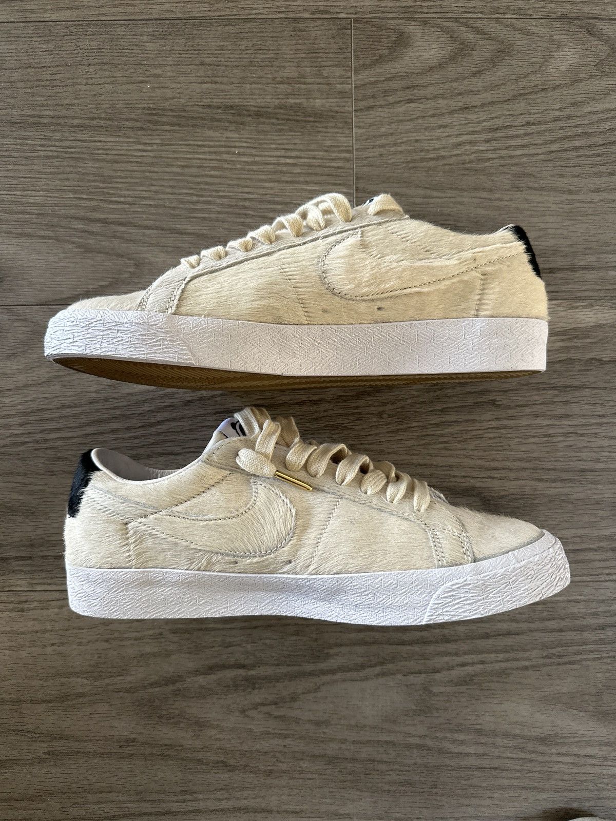 Nike Nike sb blazer low medicom Size US 9.5 / EU 42-43 - 2 Thumbnail