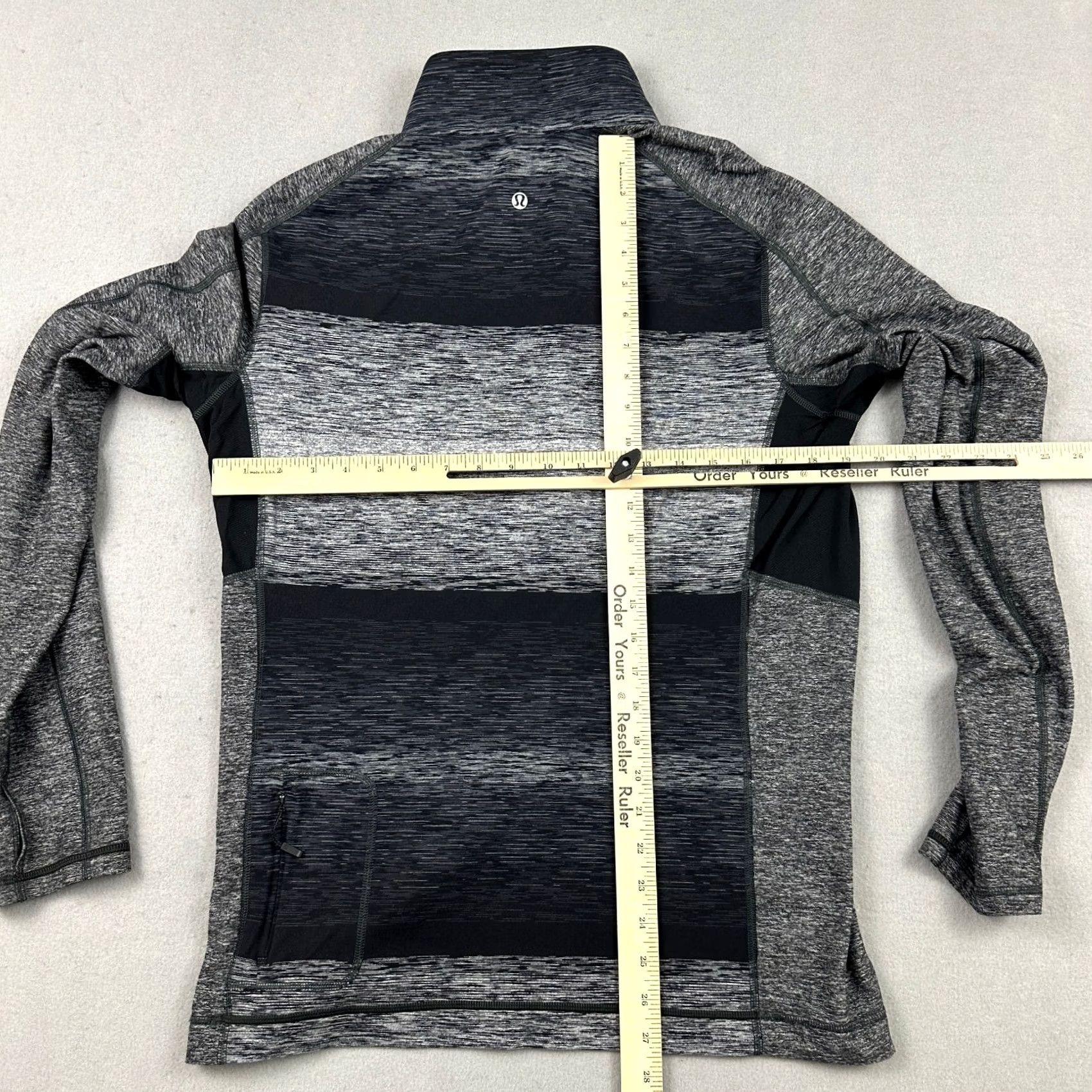 Lululemon Lululemon Sweater Men Large Gray Striped Pullover 1/4 Zip Pockets Sweatshirt Athletic Crew Neck Size US L / EU 52-54 / 3 - 4 Thumbnail