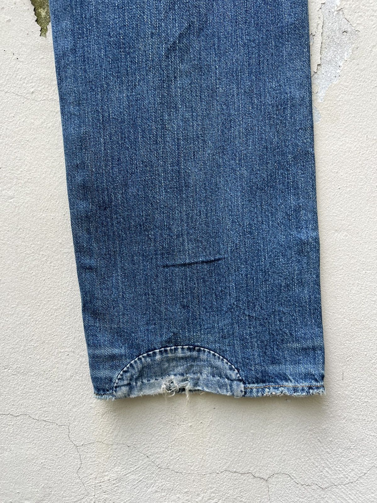 Levi's 90s Levi's LVC #555 Distressed Patchwork Selvedge Denim Size US 32 / EU 48 - 22 Thumbnail