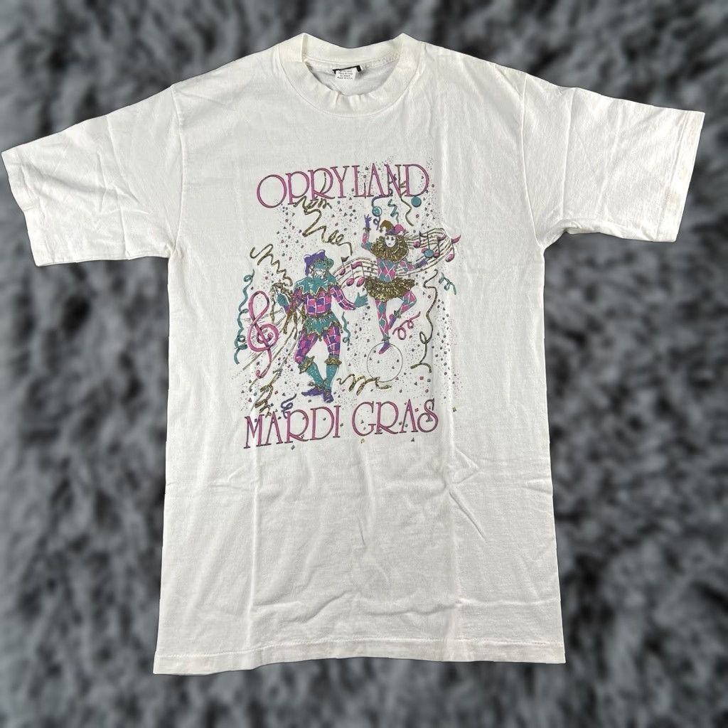 Vintage VINTAGE Diamond Dust Shirt M White Graphic Print Opryland Mardi Gras Glitter Logo T-Shirt Unisex Adults 90s USA Size US M / EU 48-50 / 2 - 1 Thumbnail