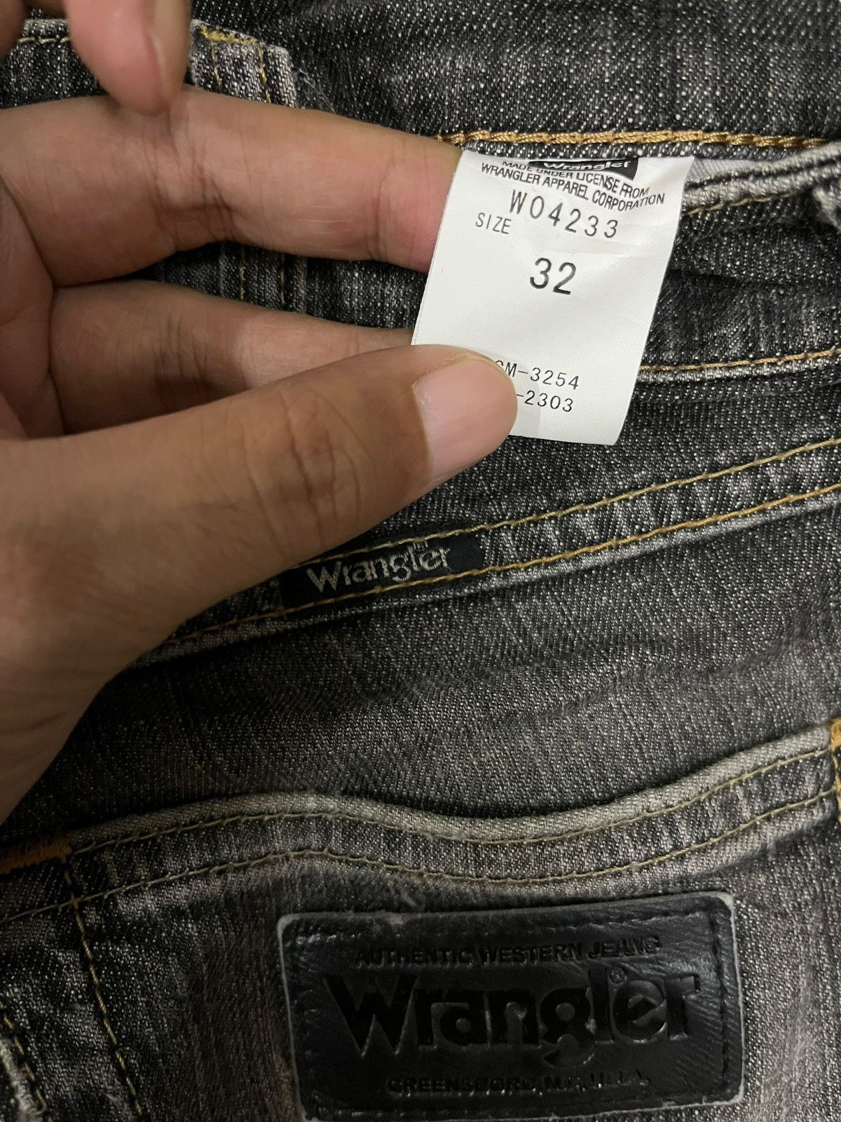 Wrangler Vintage Wrangler Fade Rip Distressed Loose Style Jeans 32x30 Size US 32 / EU 48 - 8 Thumbnail