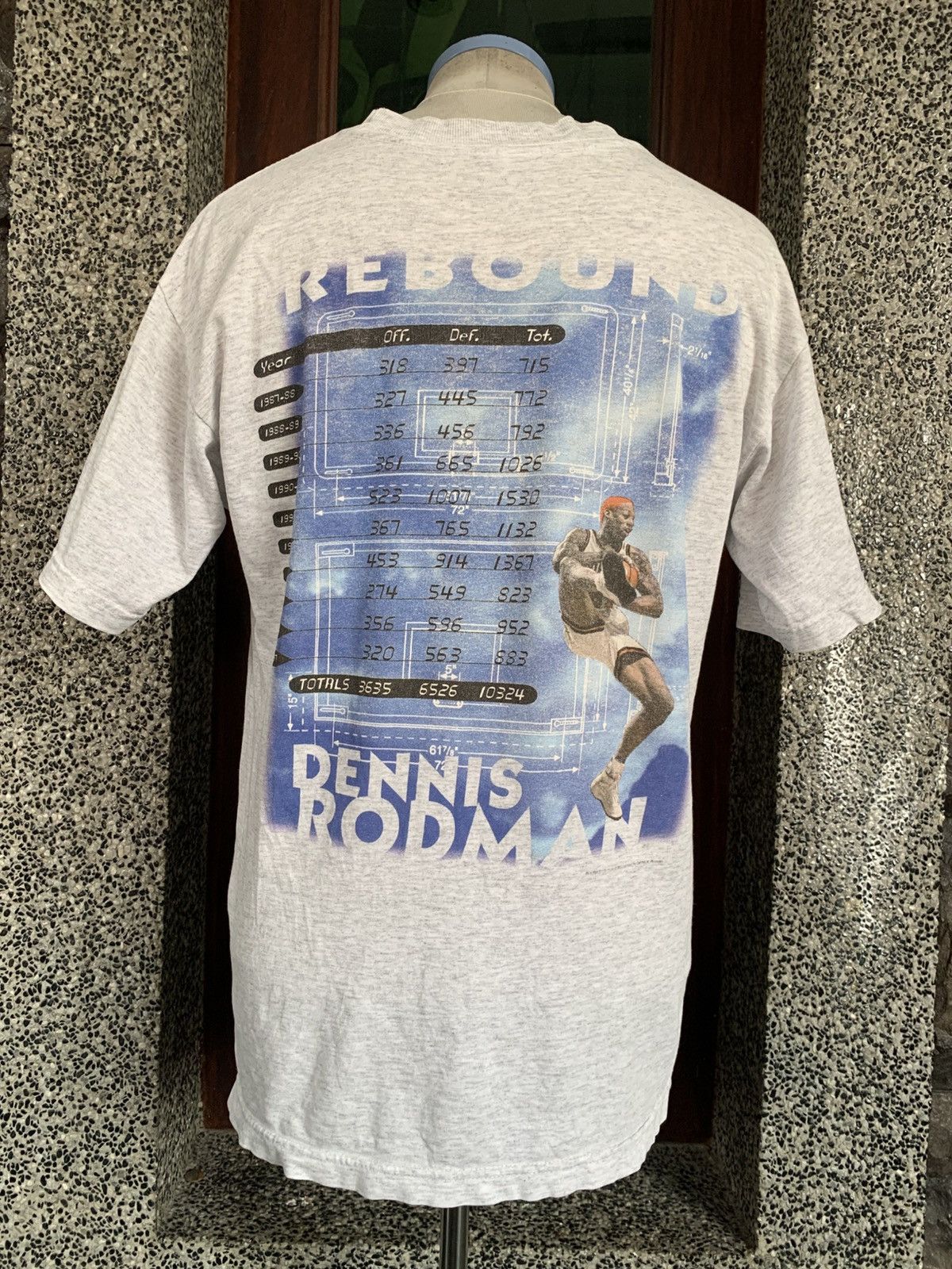 NBA Vintage 90s Dennis Rodman NBA Basketball T shirt Size US M / EU 48-50 / 2 - 1 Thumbnail