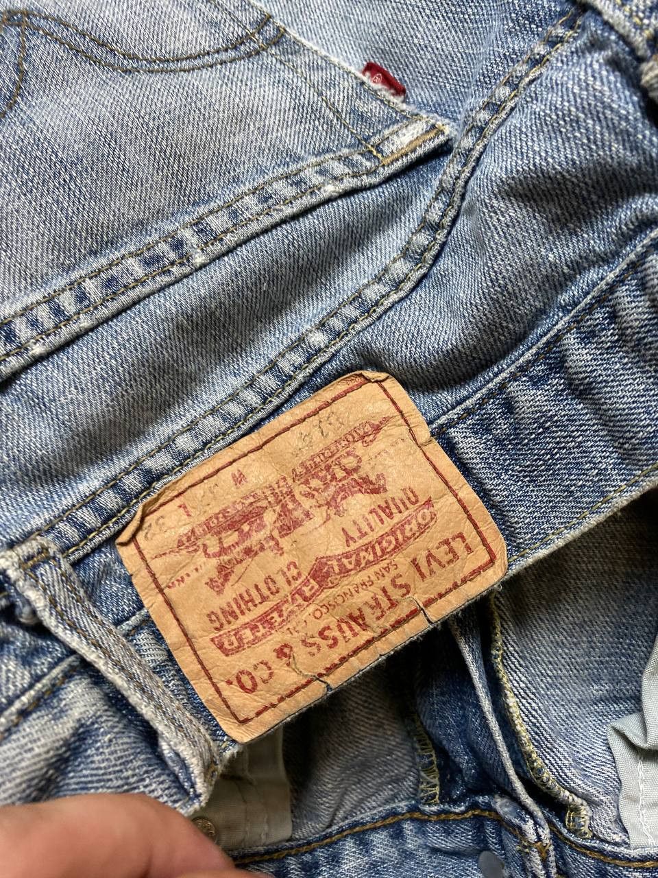 Levi's × Vintage Vintage Levi’s 514 light blue denim jeans Size US 32 / EU 48 - 4 Thumbnail