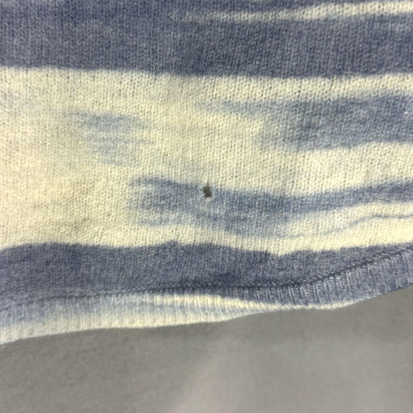 Vince Vince Sweater Womens Small Blue White Striped Wool Cashmere Pullover Lightweight Size S / US 4 / IT 40 - 4 Thumbnail