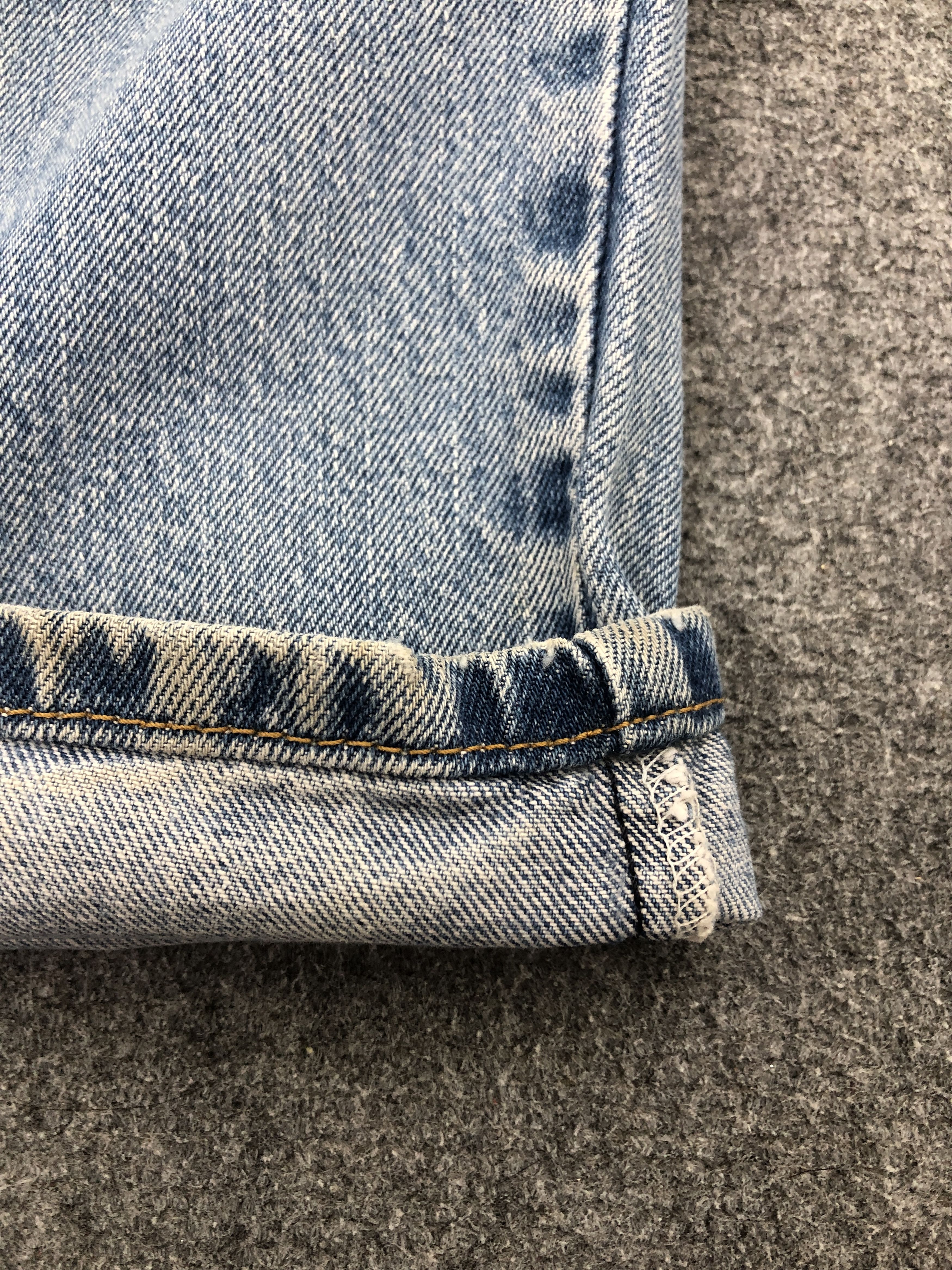 Faded Blue Vintage Levis 550 Denim Jeans
