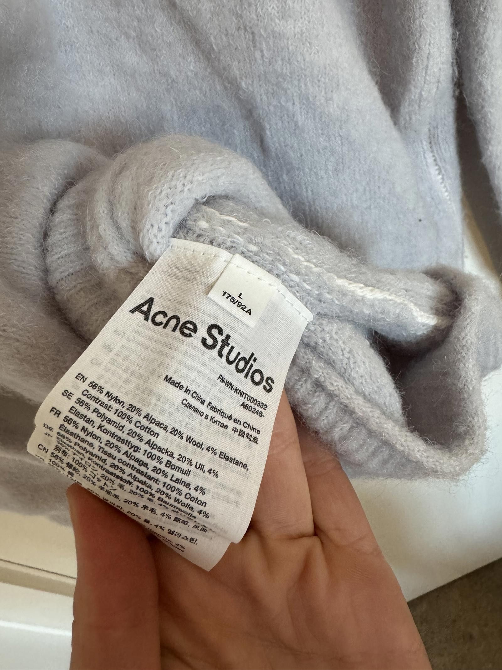 Acne Studios Acne Studios Blue Jumper. New with Tags. Size Large Size M / US 6-8 / IT 42-44 - 4 Thumbnail